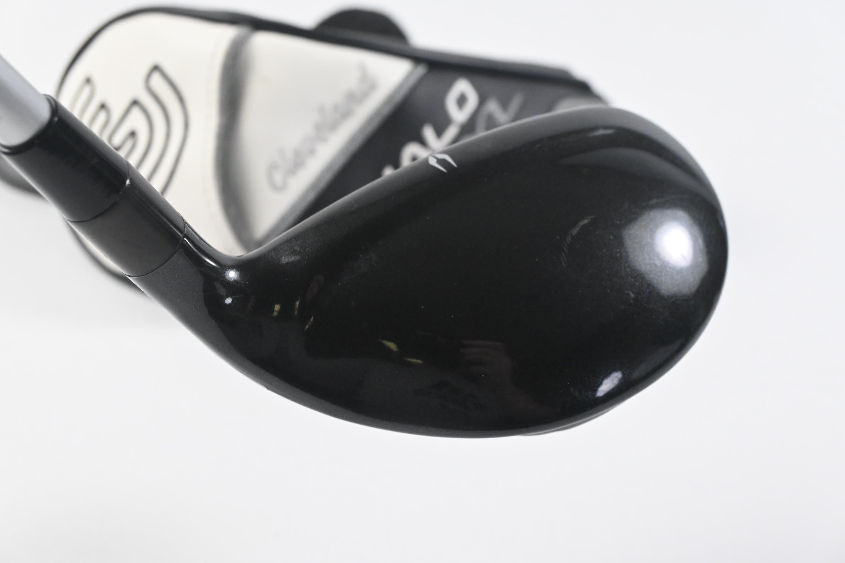 Cleveland Halo XL #4 Hybrid / 21 Degree / Senior Flex Aldila Ascent 50 Shaft