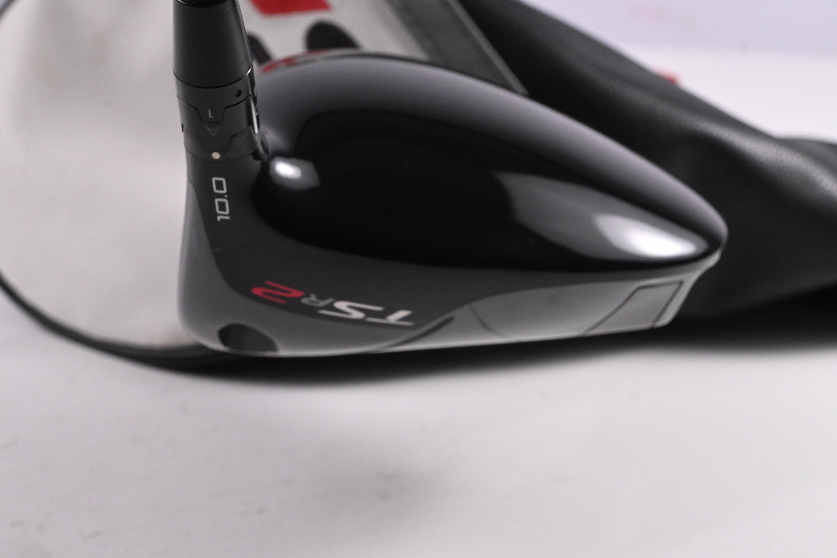 Titleist TSR2 Driver / 10 Degree / Regular Flex HZRDUS CB Red 50 Shaft
