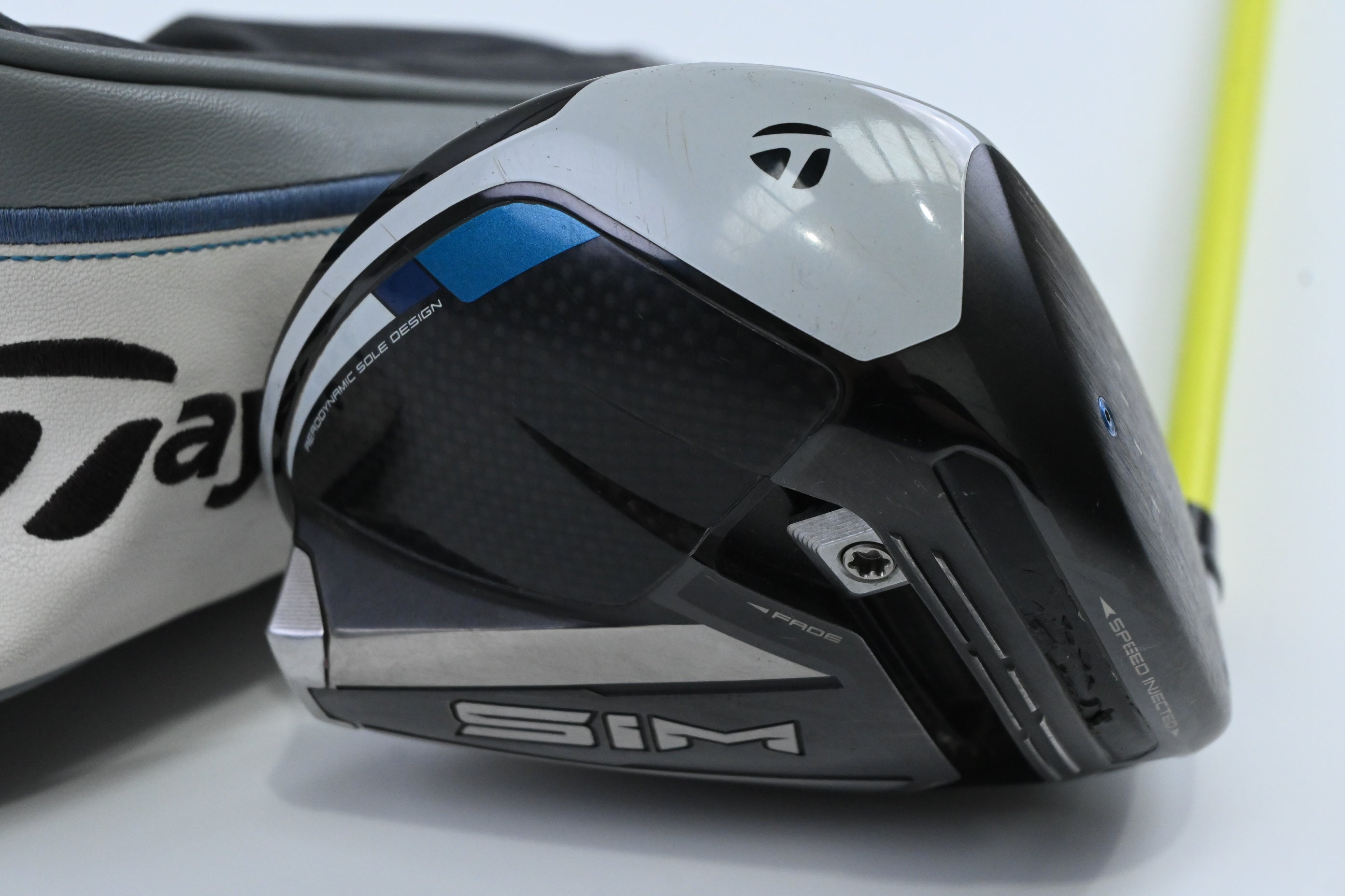 Taylormade SIM Driver / 9 Degree / Stiff Flex UST ProForce V2 7 Shaft