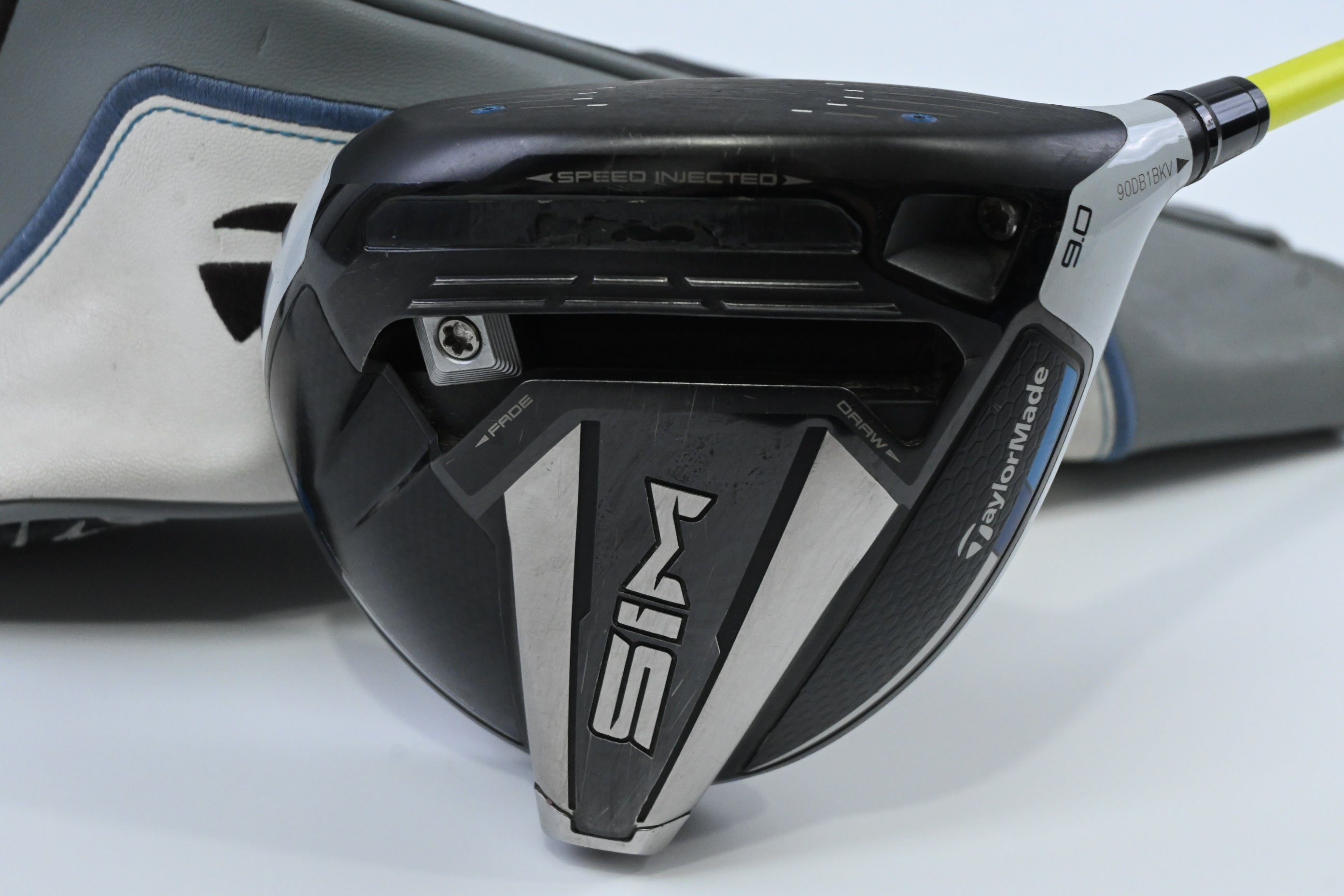 Taylormade SIM Driver / 9 Degree / Stiff Flex UST ProForce V2 7 Shaft