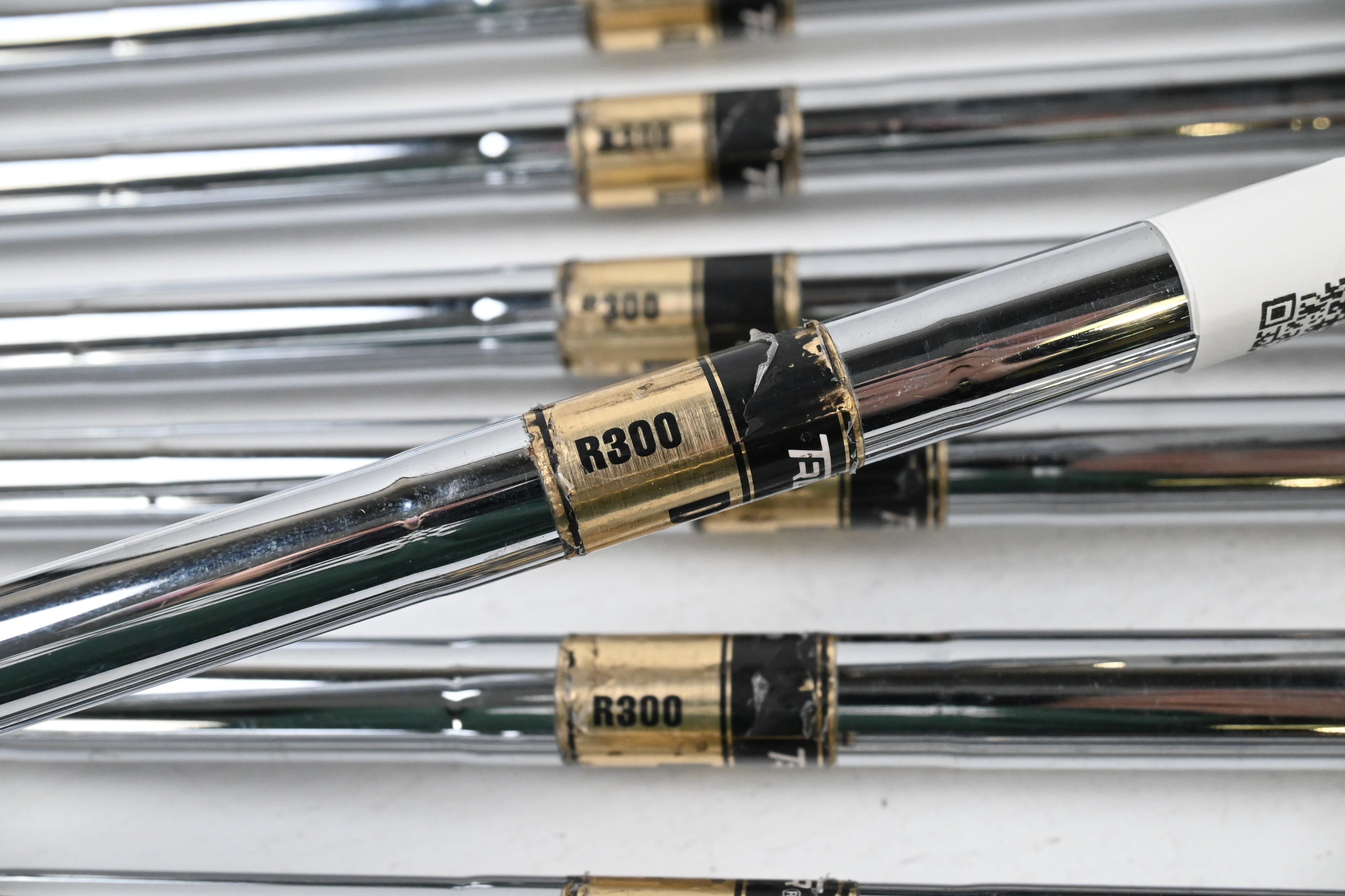 Mizuno MP-60 Irons / 3-PW / Regular Flex Dynamic Gold R300 Shafts