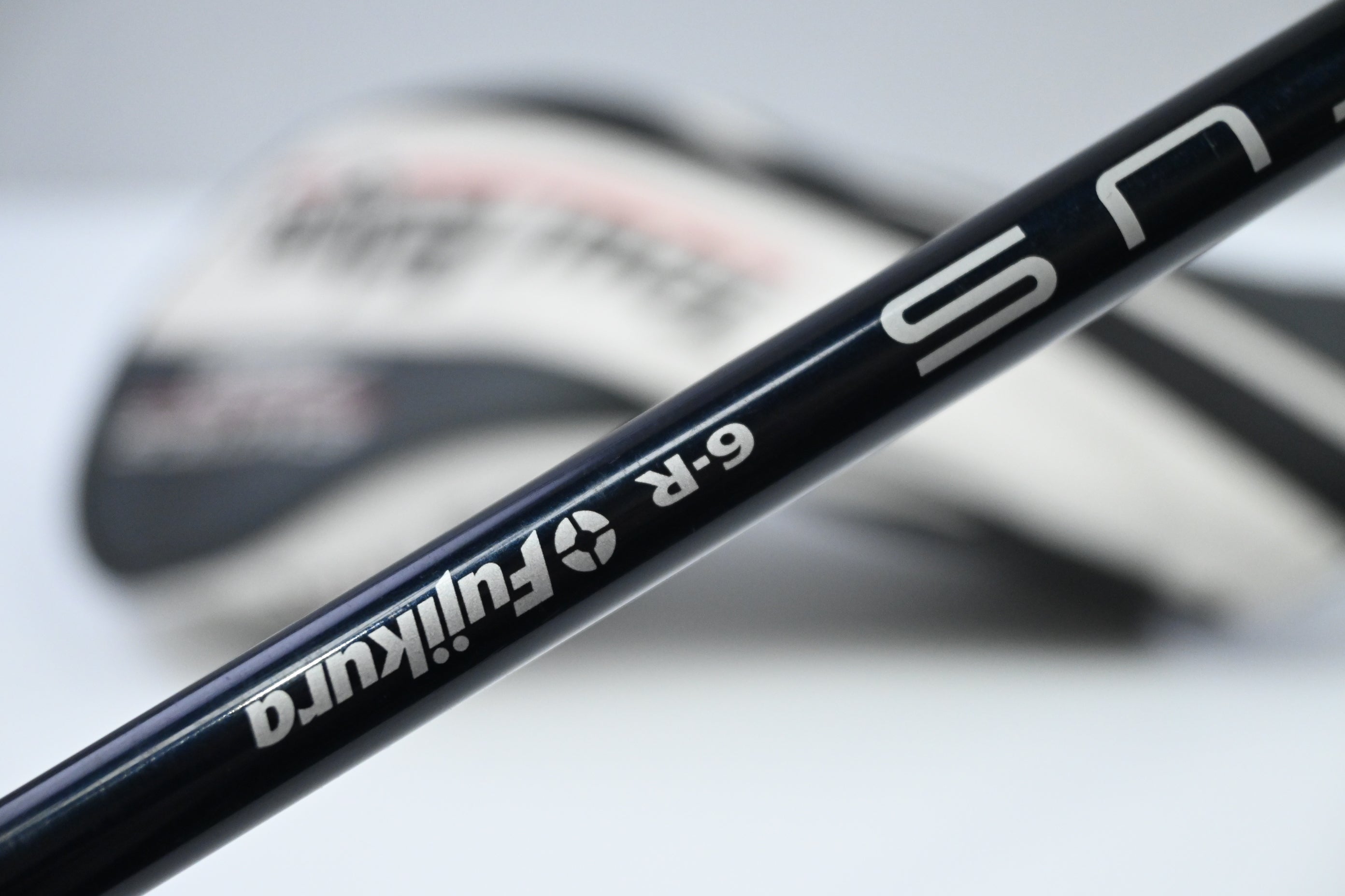 Tour Edge E722 Driver / 10.5 Degree / Regular Flex Fujikura Ventus Blue 6