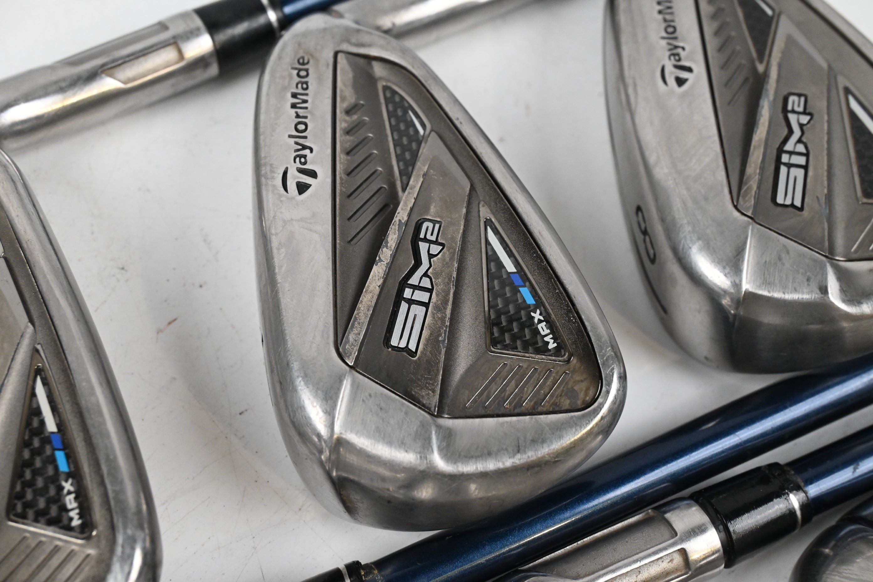 Taylormade SIM2 Max Irons / 6-PW+GW / Regular Flex Fujikura Ventus Blue Shafts