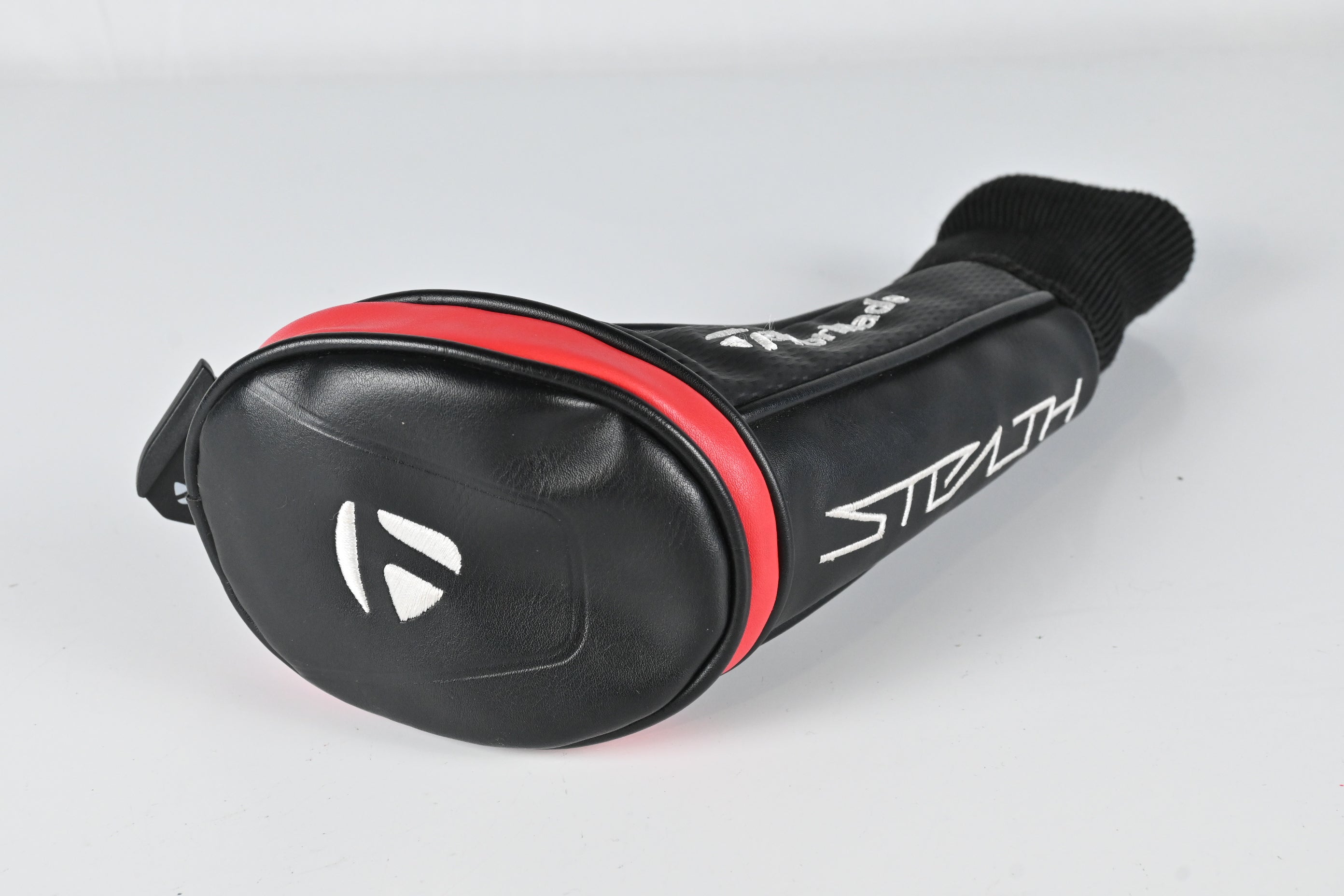 Taylormade Stealth Plus #3 Hybrid / 19.5 Degree / Stiff Flex HZRDUS Smoke RDX