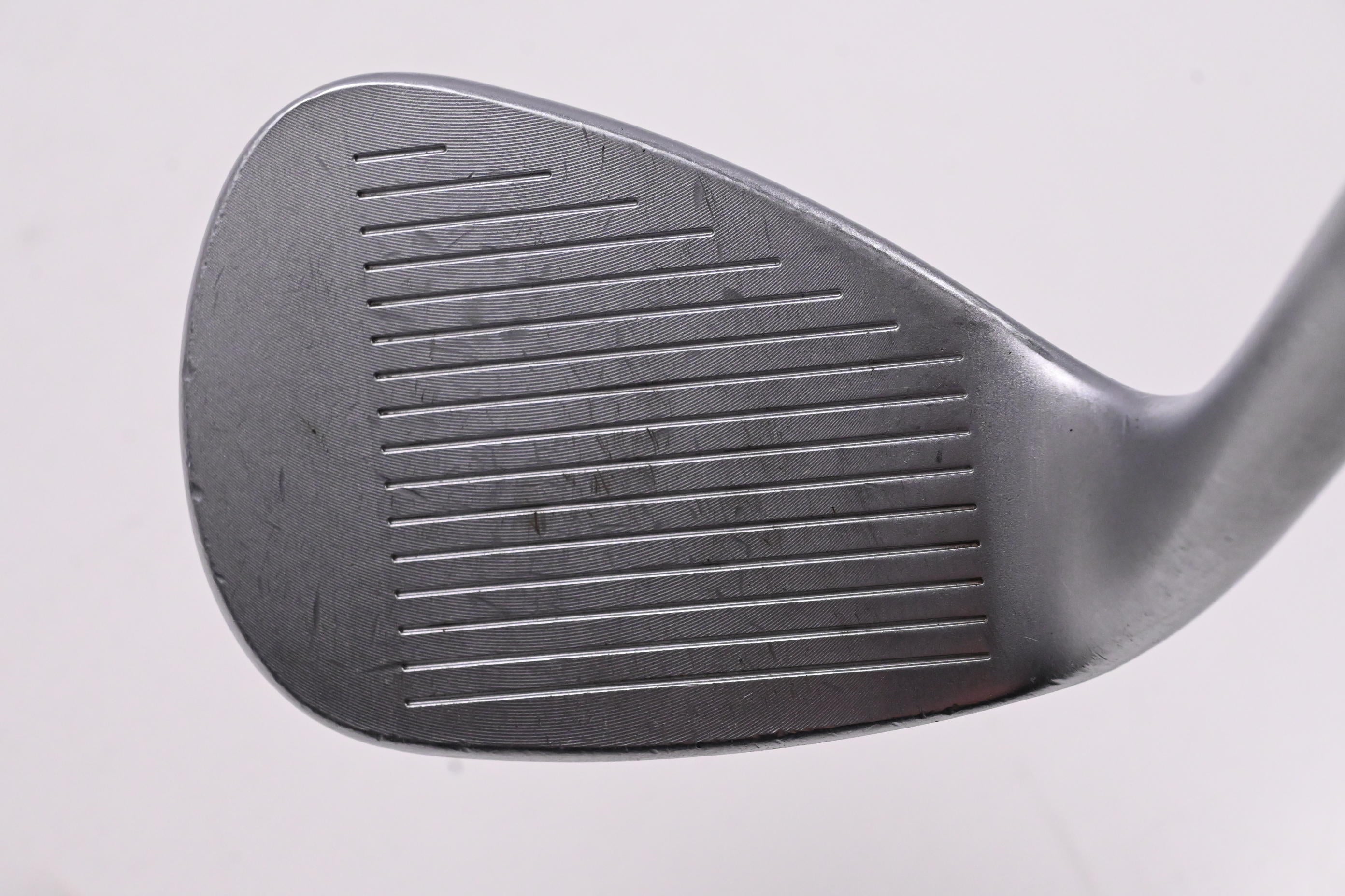 Wilson Staff Model Gap Wedge / 52 Degree / Regular Flex Dynamic Gold 95 R300