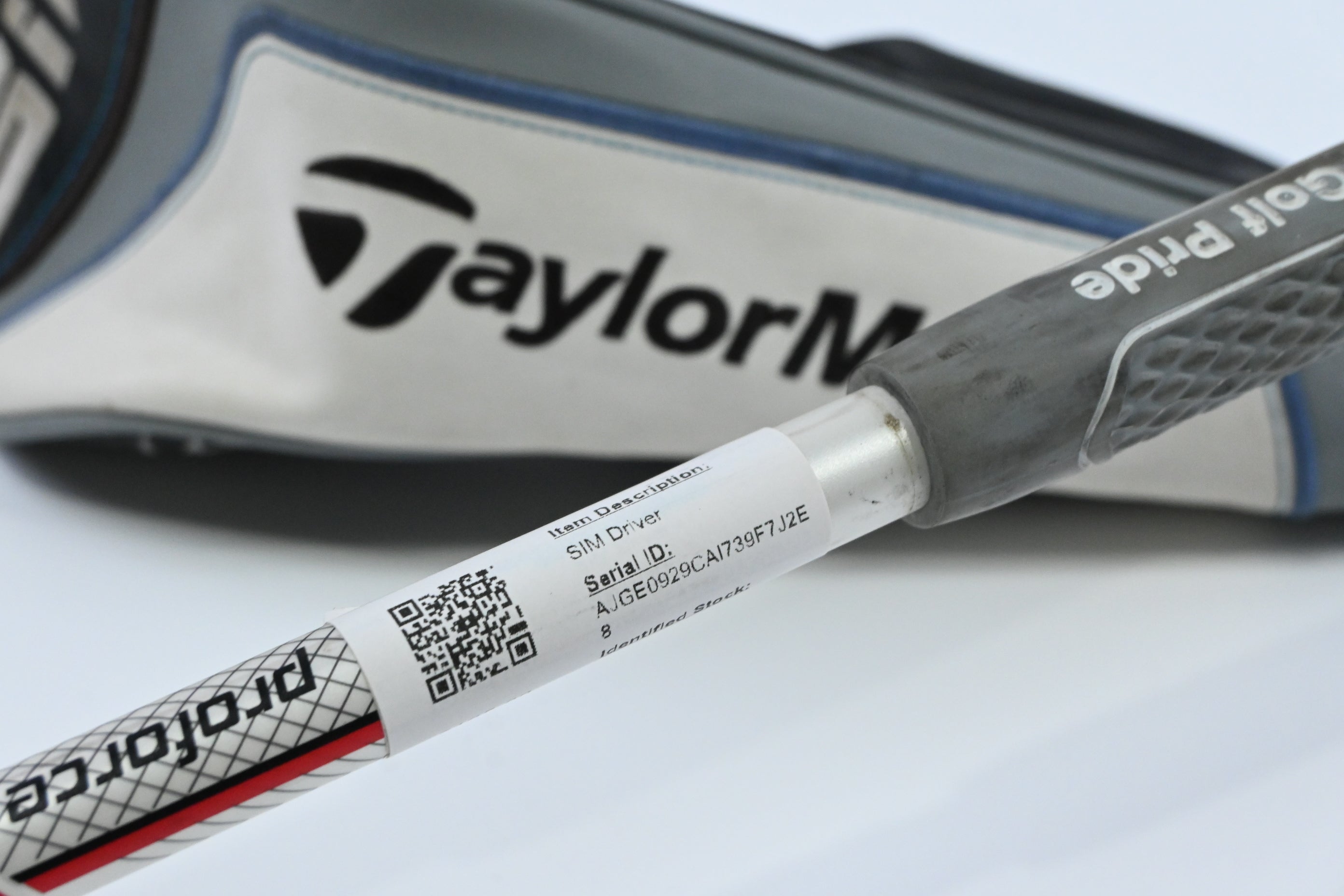 Taylormade SIM Driver / 9 Degree / Stiff Flex UST ProForce V2 7 Shaft