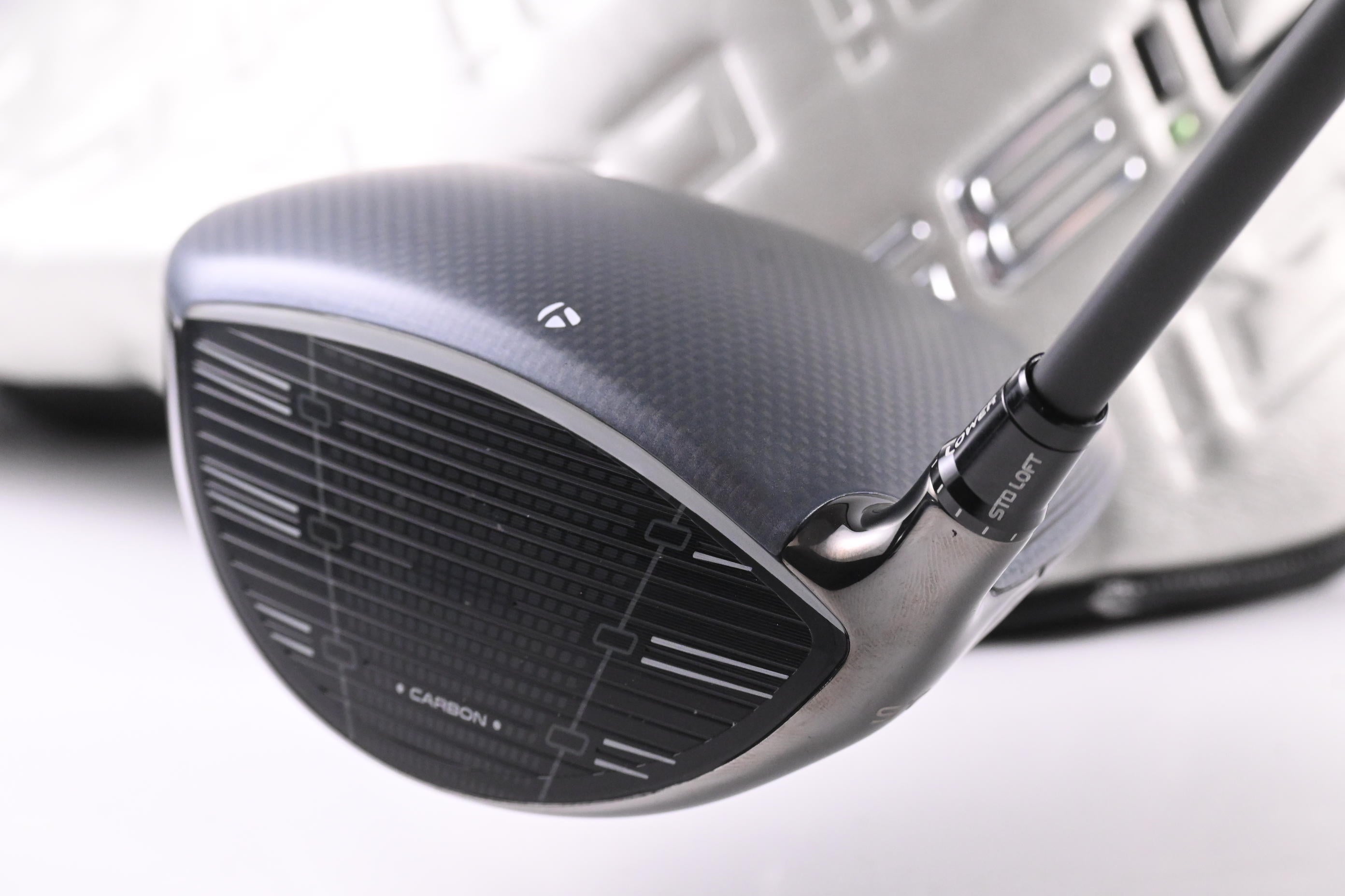 Taylormade Qi35 Driver / 10.5 Degree / Regular Flex Ventus Blue 5 Shaft
