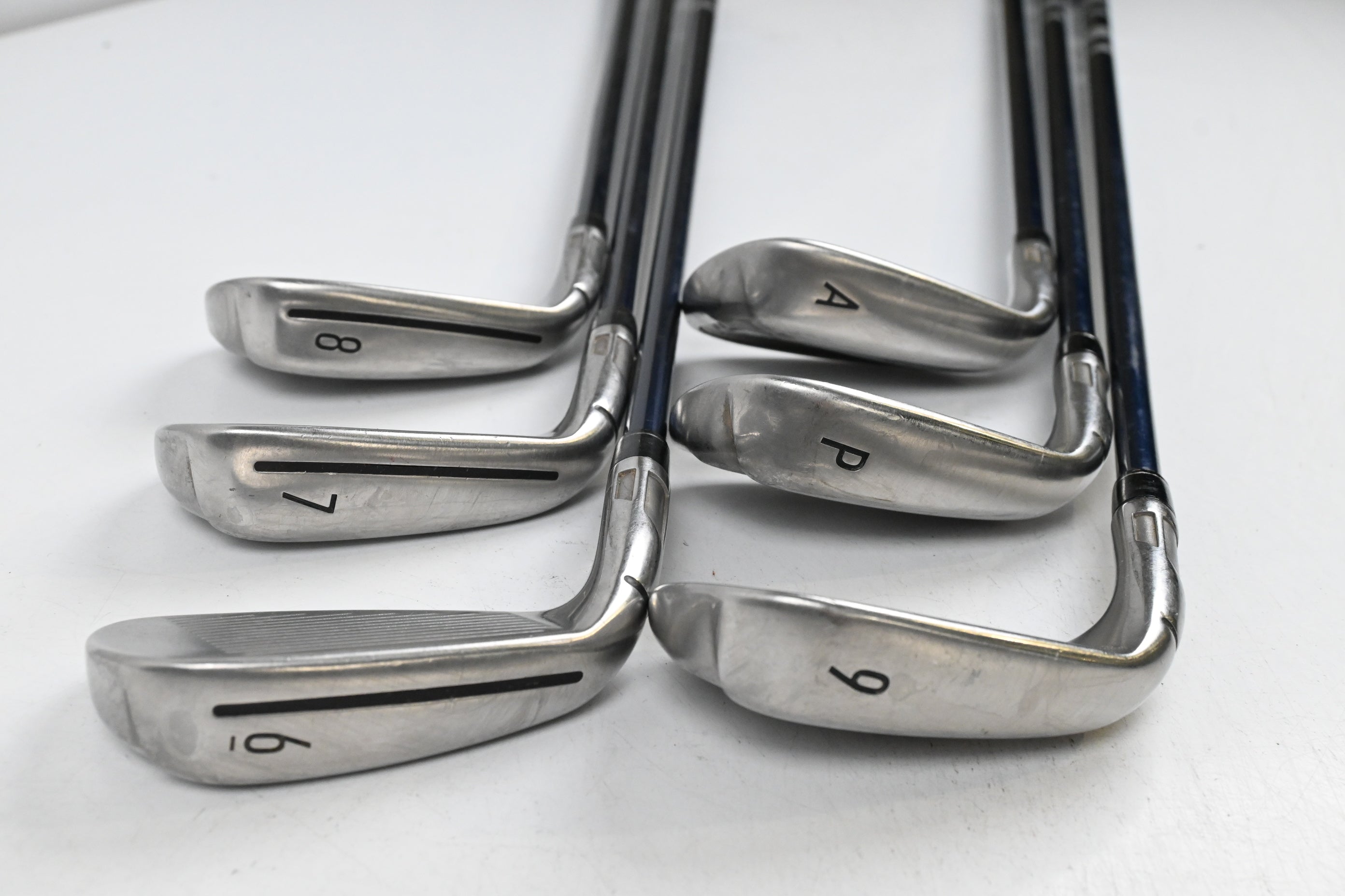 Taylormade SIM2 Max Irons / 6-PW+GW / Regular Flex Fujikura Ventus Blue Shafts