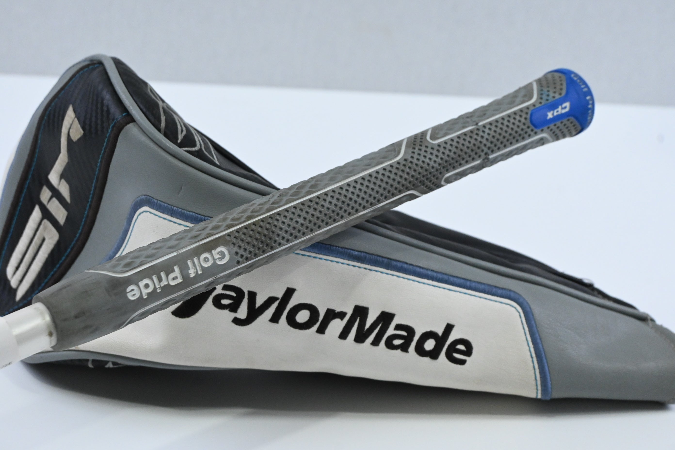 Taylormade SIM Driver / 9 Degree / Stiff Flex UST ProForce V2 7 Shaft