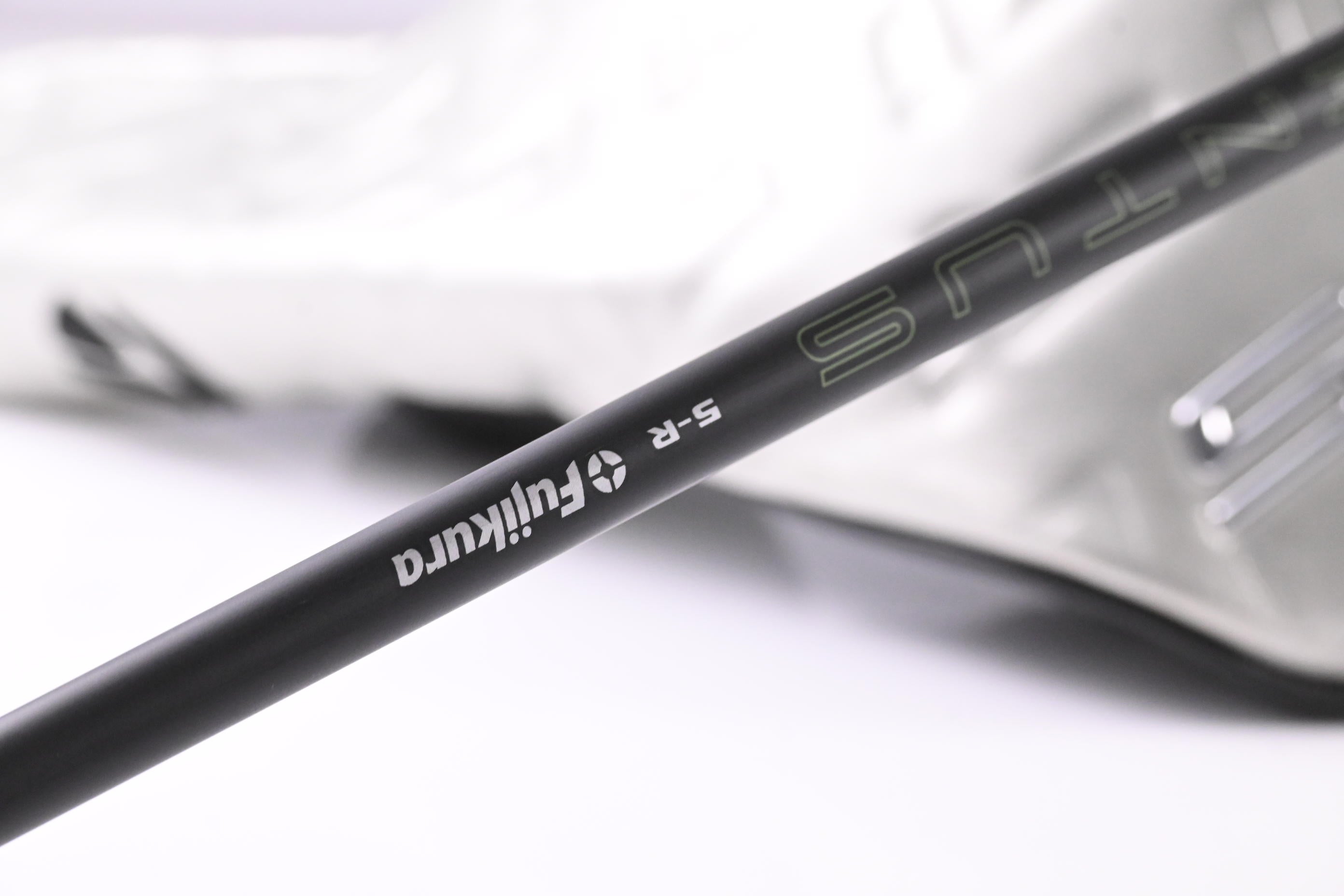 Taylormade Qi35 Driver / 10.5 Degree / Regular Flex Ventus Blue 5 Shaft