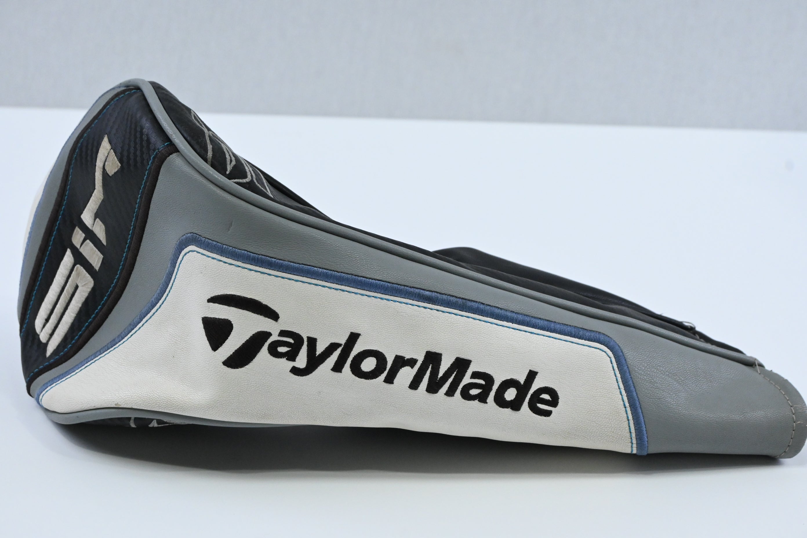 Taylormade SIM Driver / 9 Degree / Stiff Flex UST ProForce V2 7 Shaft