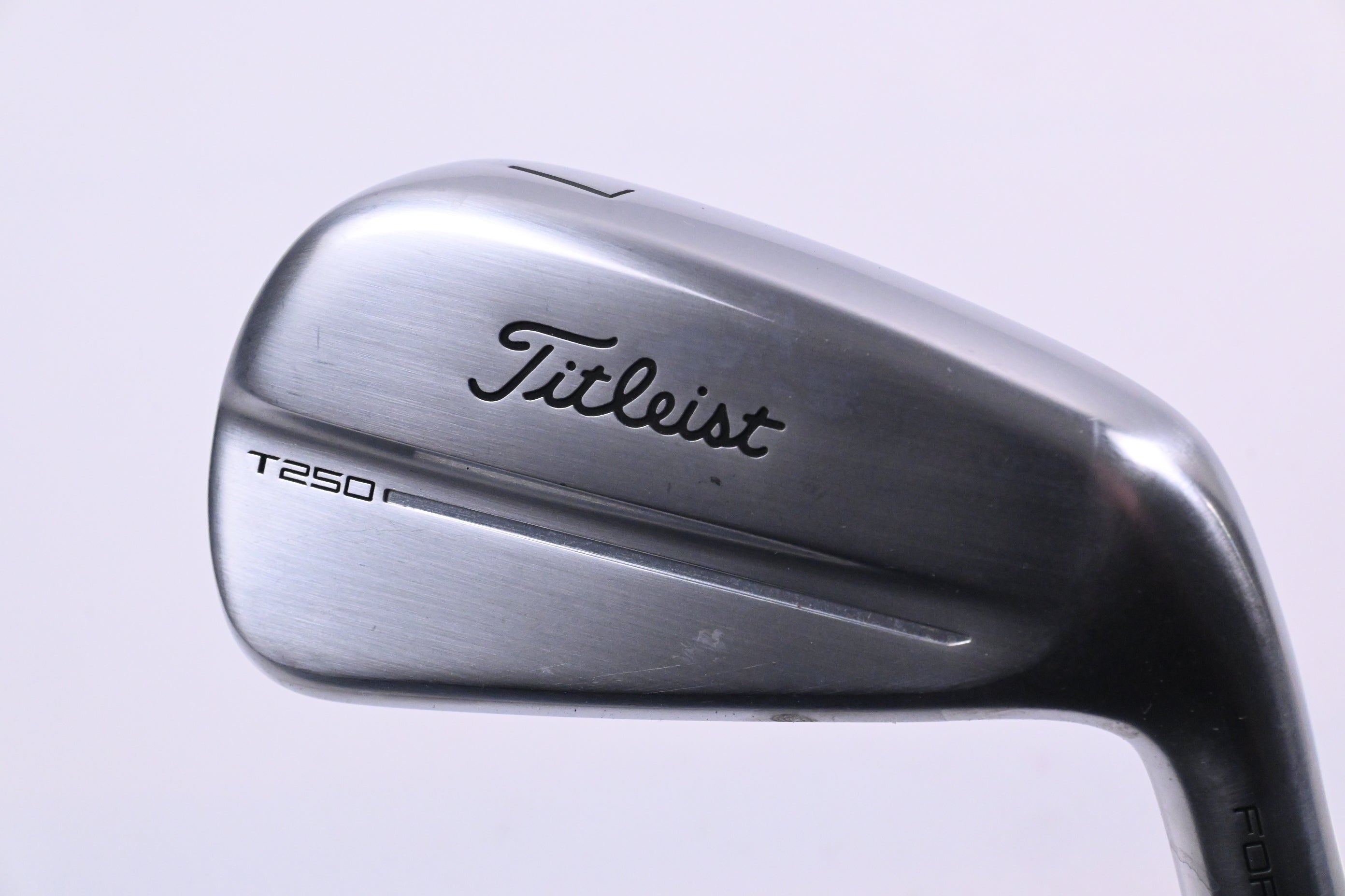 Titleist T250 2025 #7 Iron / 30.5 Degree / Regular Flex Project X LZ Shaft