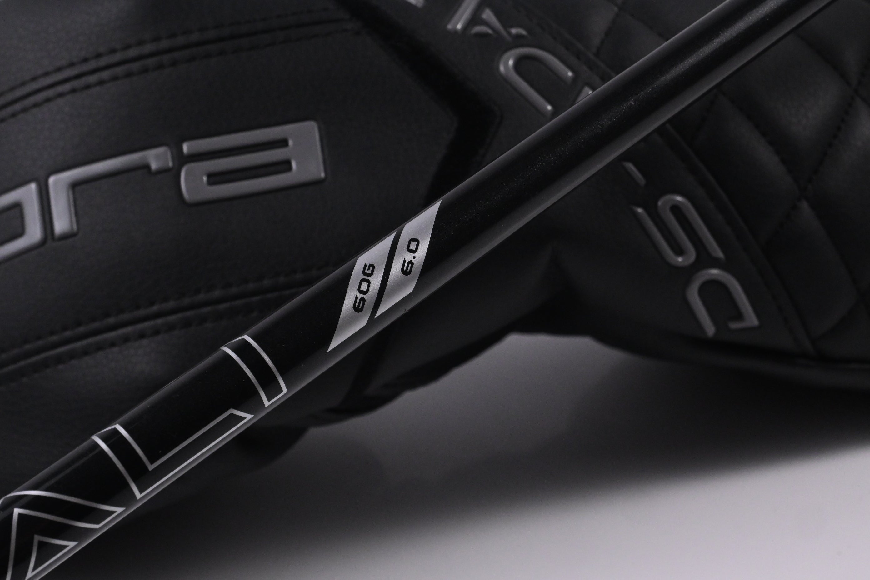 Cobra DS-Adapt LS Driver / 9 Degree / Stiff Flex Project X Denali Black 60 Shaft
