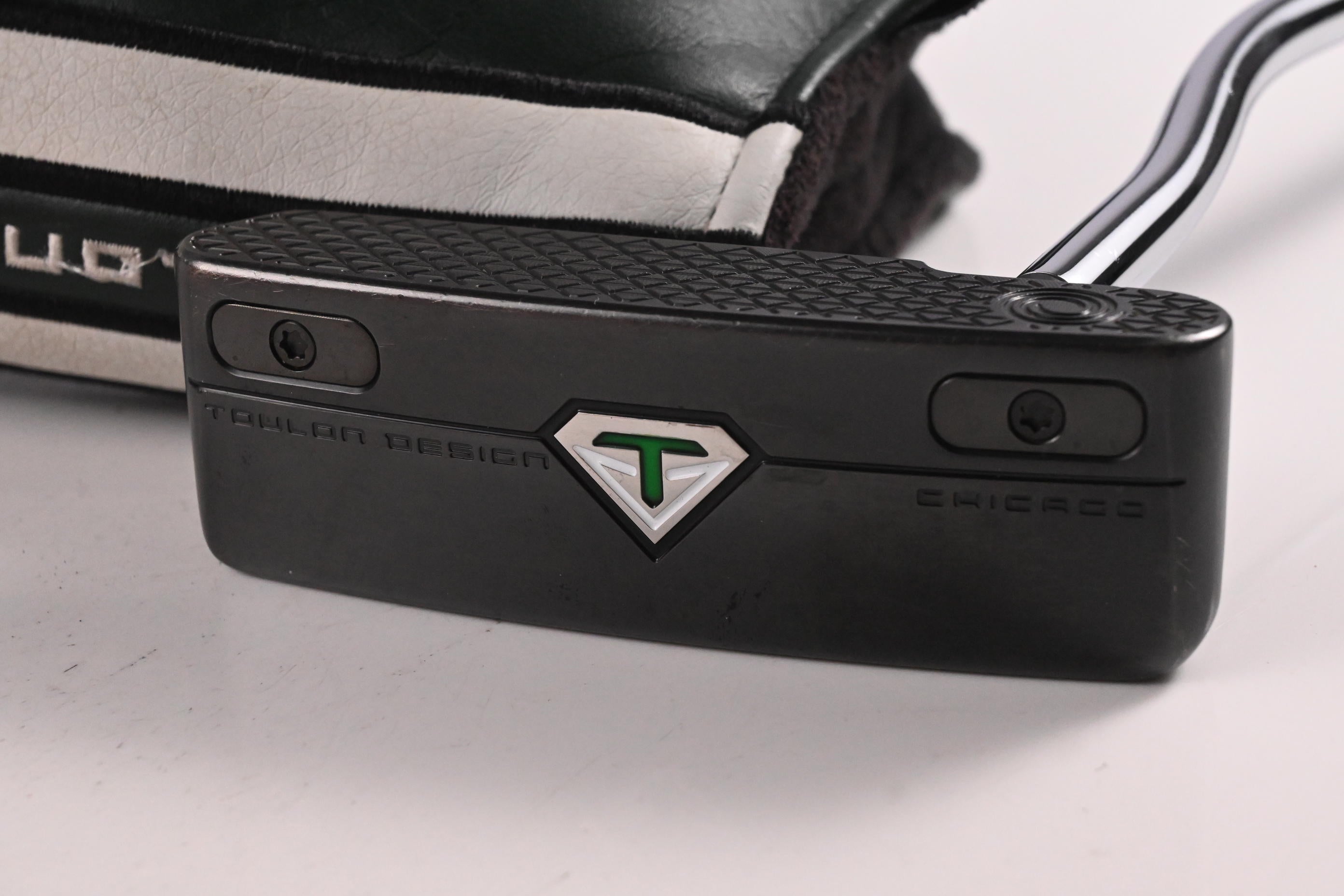Odyssey Toulon 2022 Chicago Putter / 35 Inch