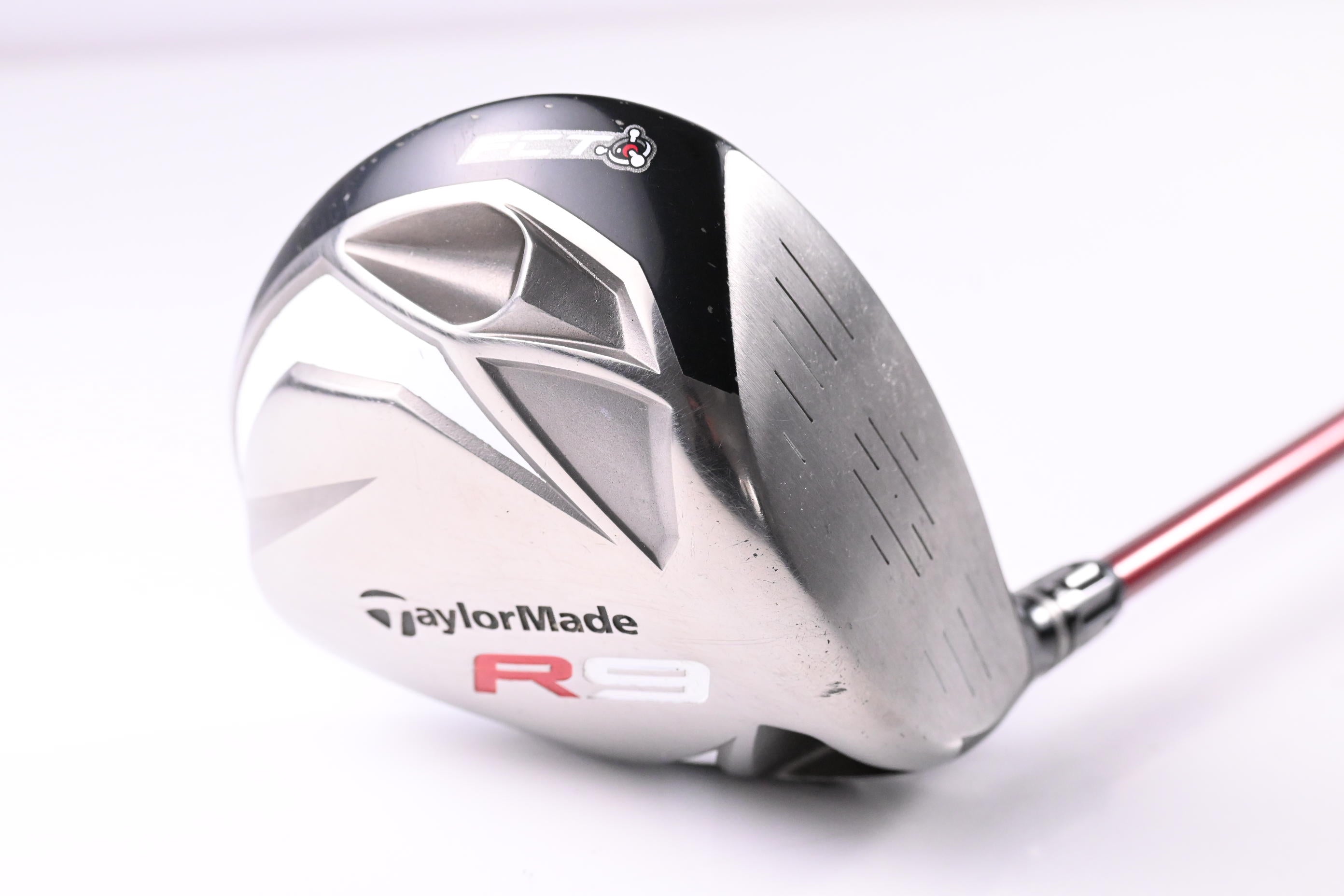Taylormade R9 Driver / 9.5 Degree / Regular Flex Fujikura Motore 65 Shaft