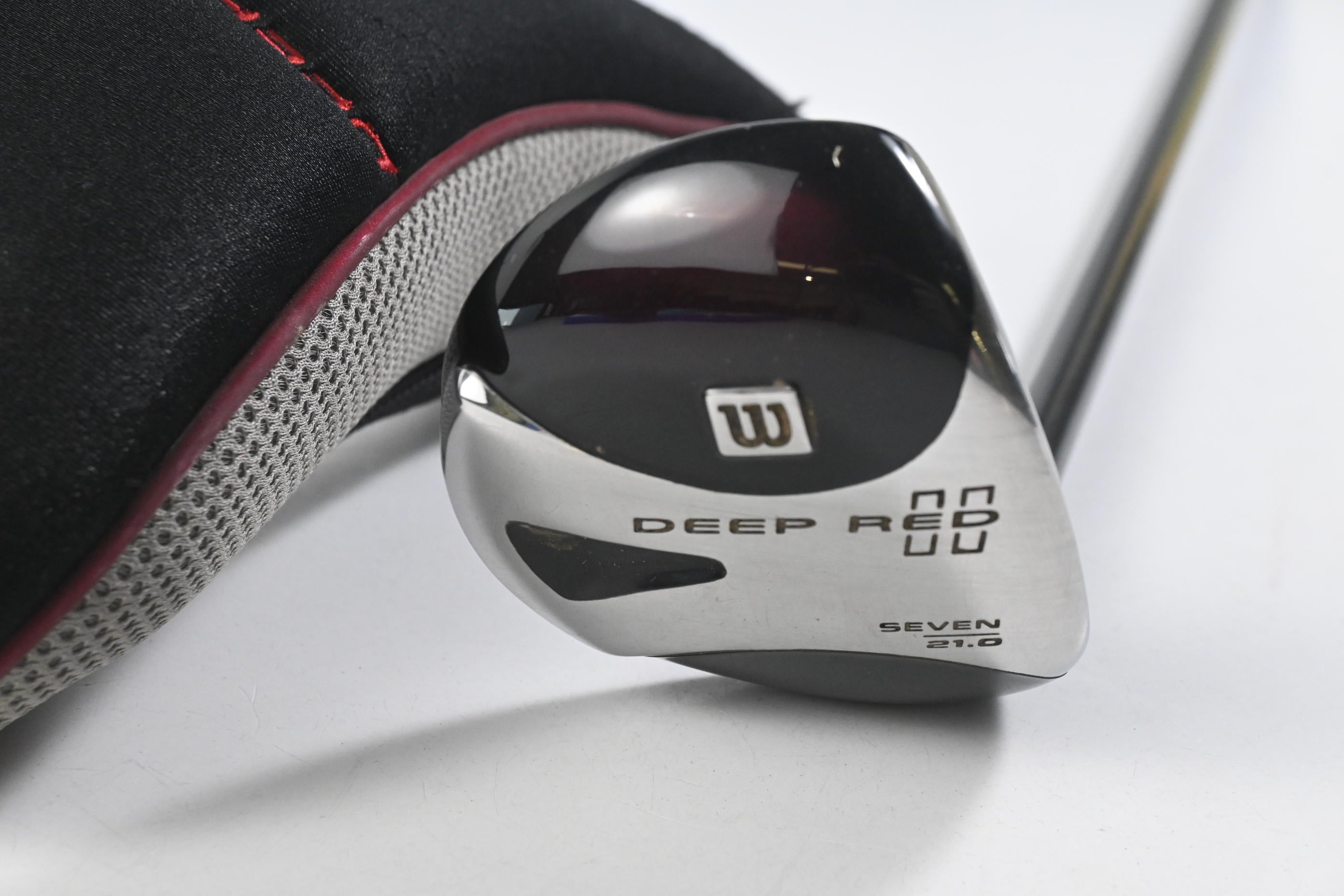Wilson Deep Red II #7 Wood / 21 Degree / Stiff Flex Grafalloy ProLite Shaft