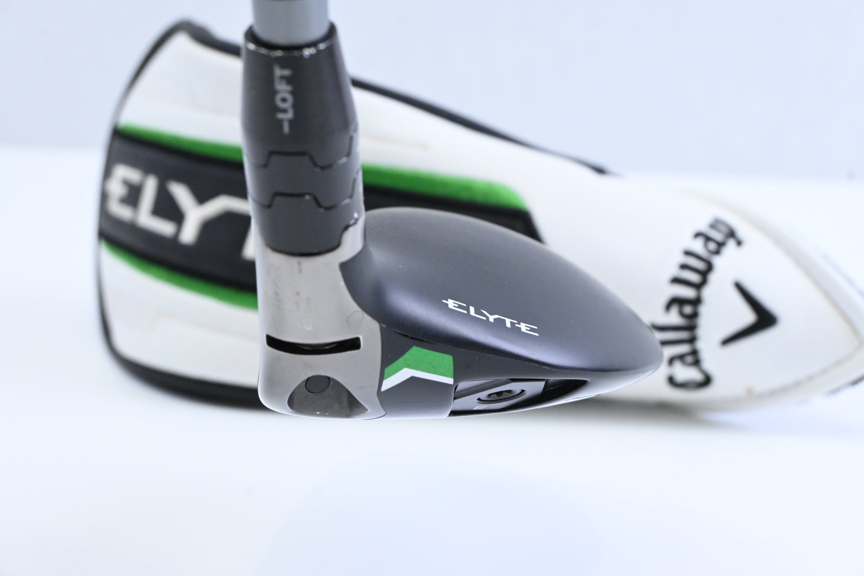Callaway Elyte #4 Hybrid / 22 Degree / Regular Flex Denali Charcoal 60 Shaft