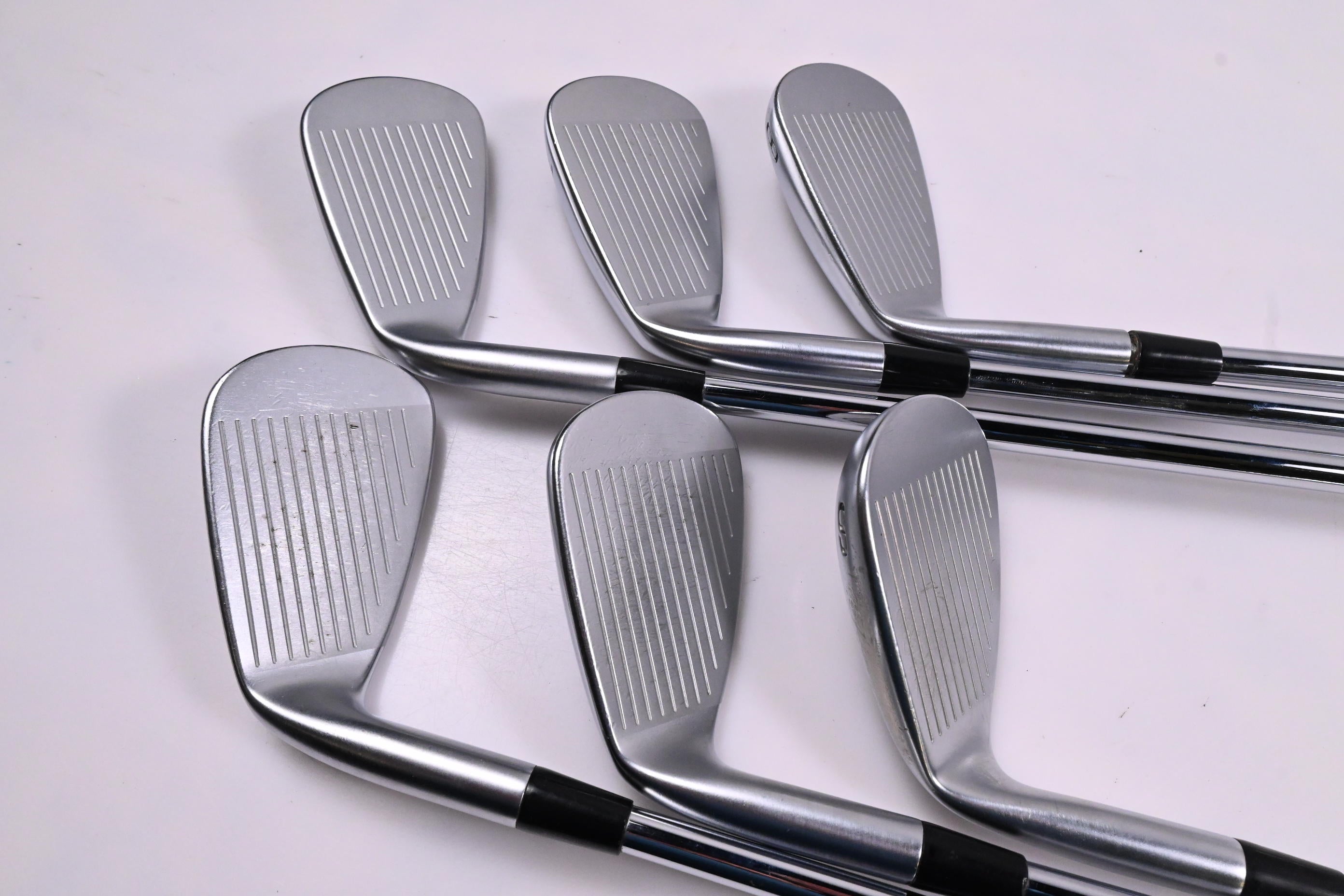 Mizuno JPX 921 Hot Metal Irons / 6-PW+SW / Regular Flex N.S.Pro Modus³ Tour 105