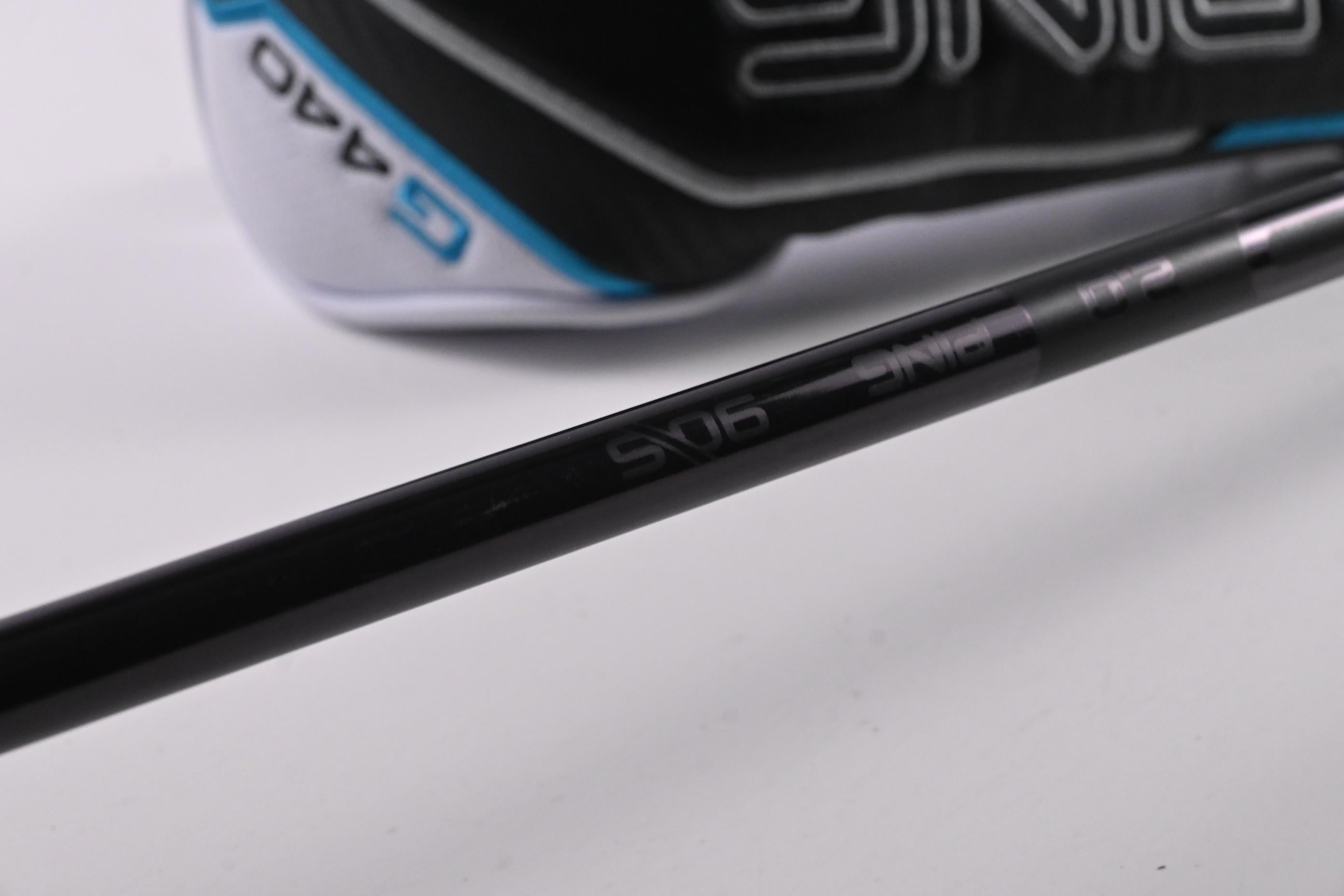 Ping G440 #4 Hybrid / 23 Degree / Stiff Flex Ping Tour 2.0 Black 90 Shaft