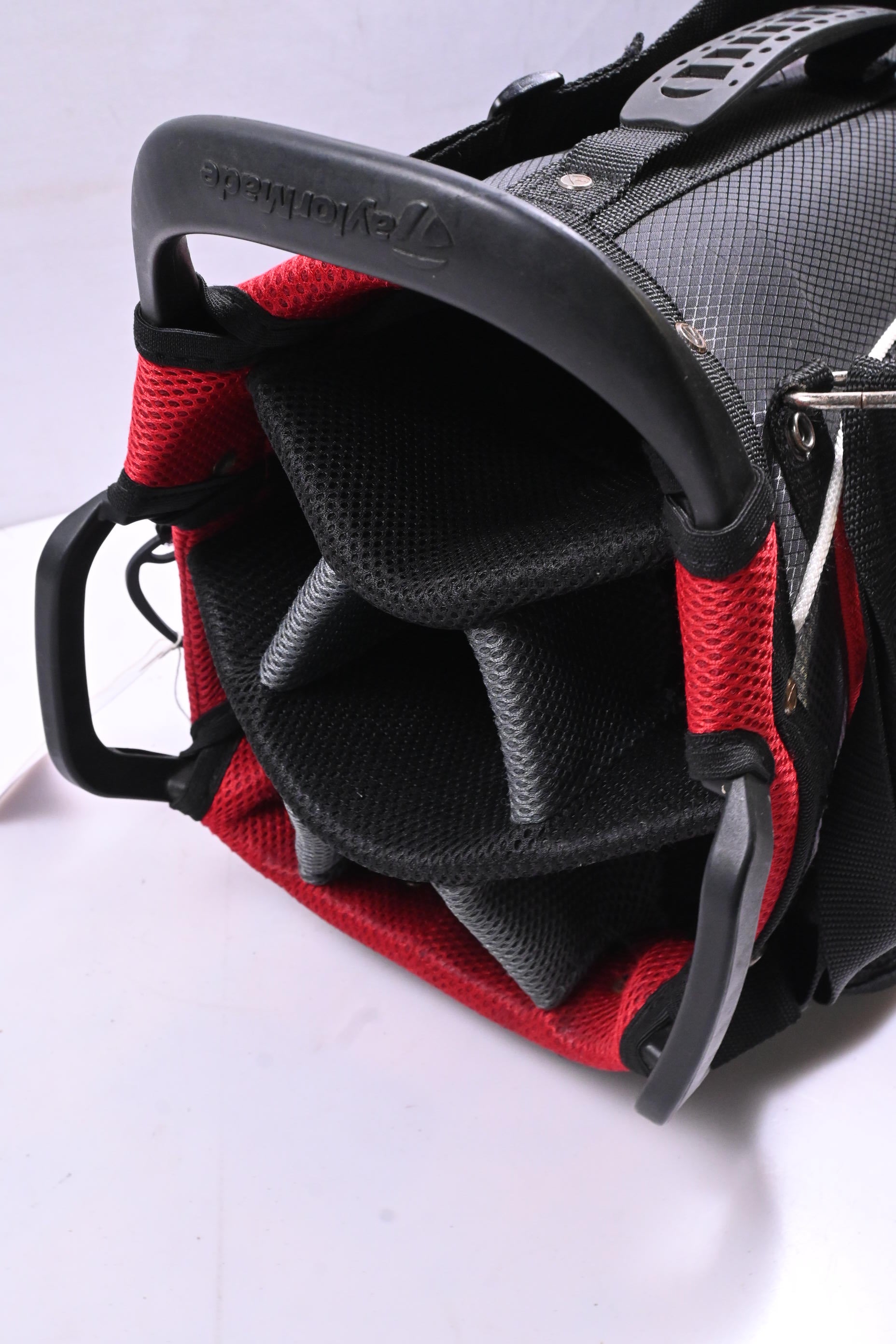 Taylormade Pro 6.0 Stand Bag / 7-Way Divider / Black, Grey, Red