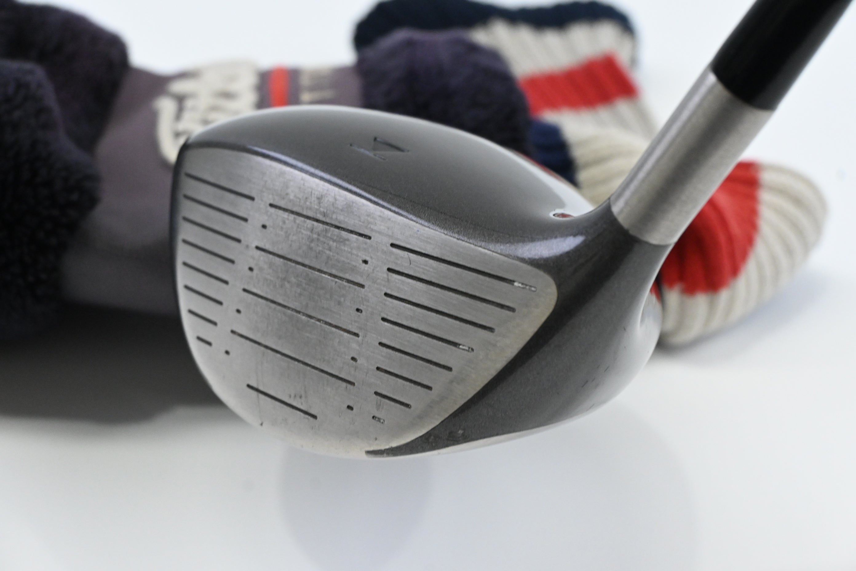Titleist 975 J Driver / 9.5 Degree / Stiff Flex Grafalloy ProLite 35 Shaft