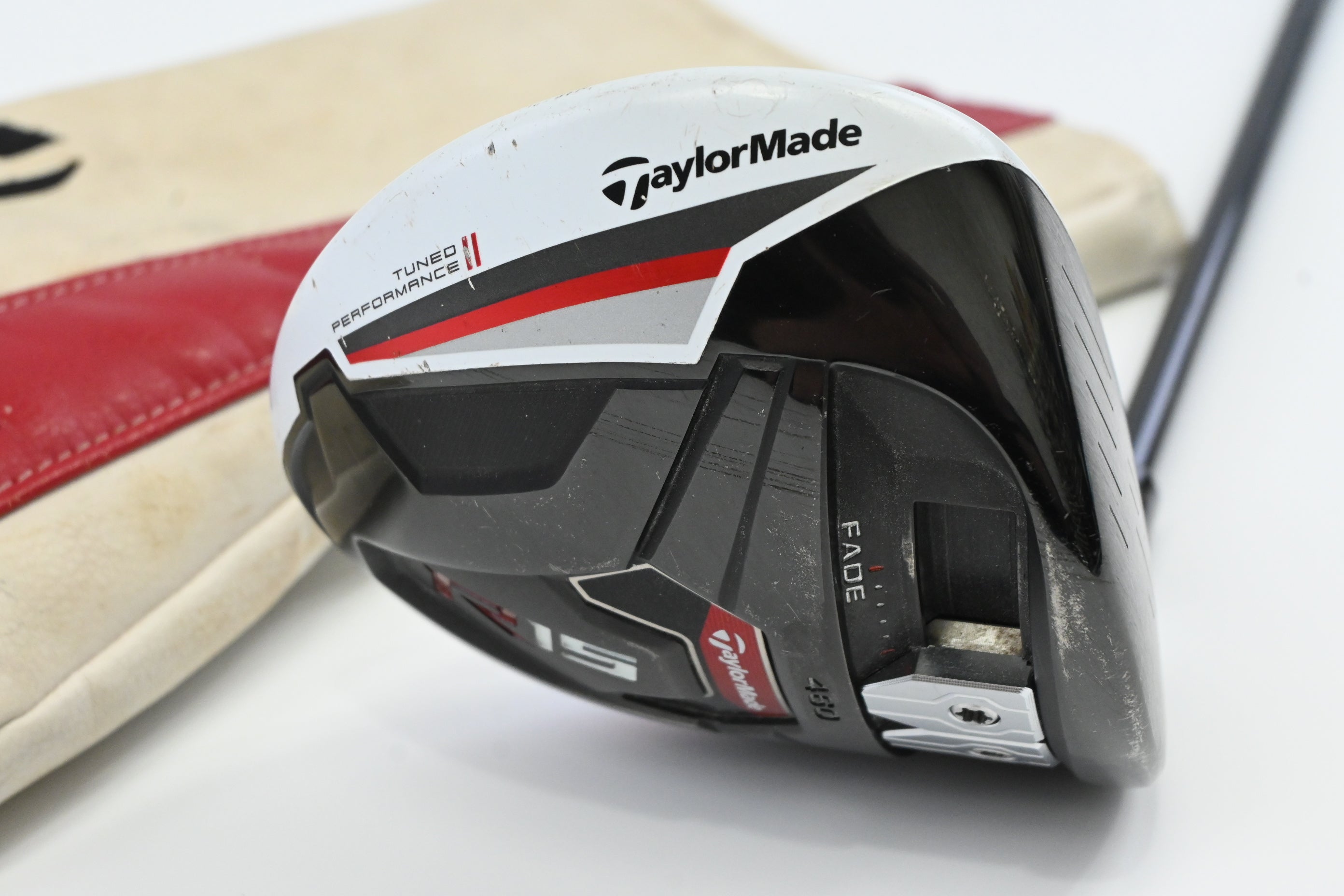 Taylormade R15 Driver / 12 Degree / Regular Flex Fujikura Speeder Evolution