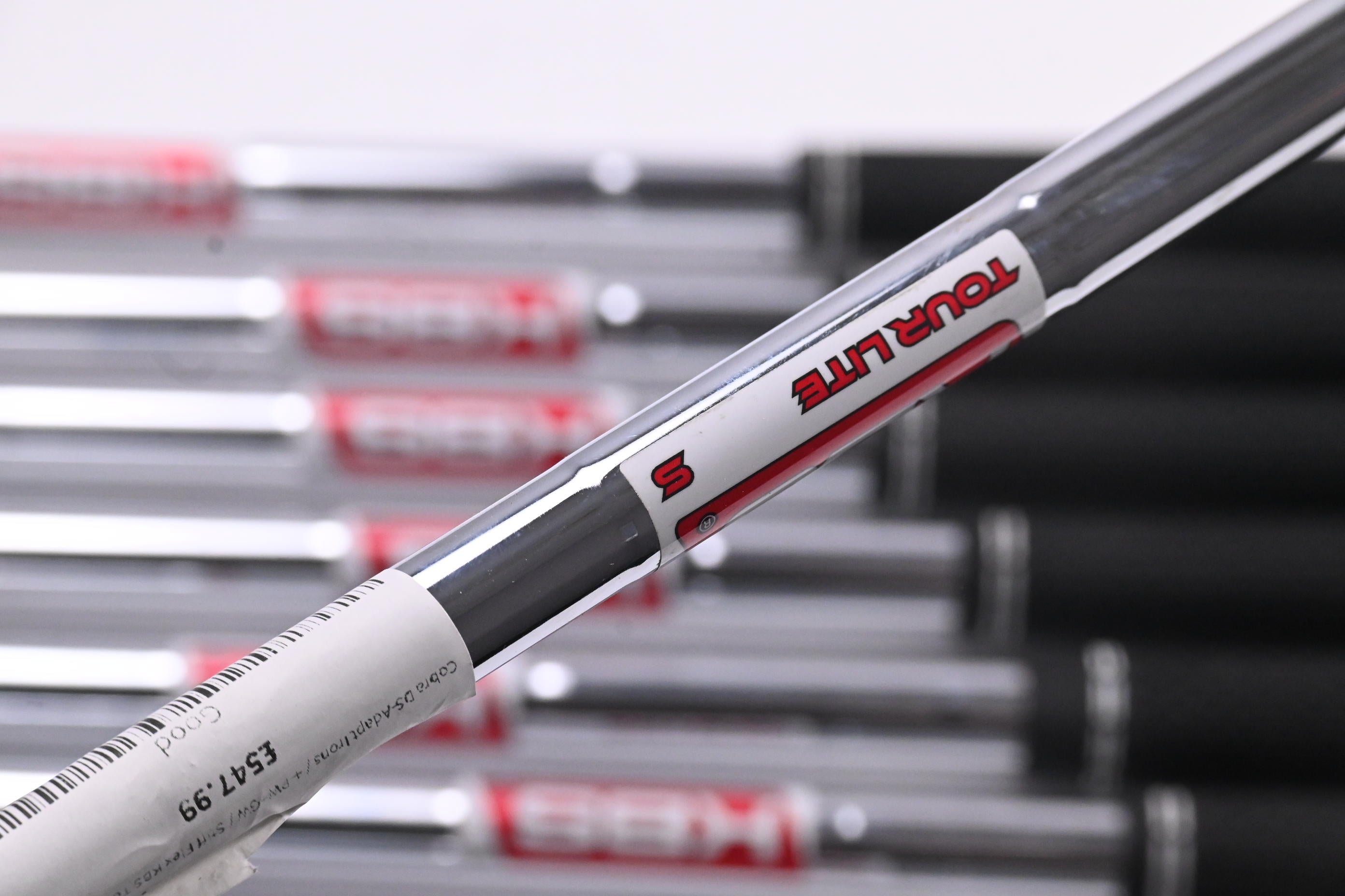 Cobra DS-Adapt Irons / 4-PW+GW / Stiff Flex KBS Tour Lite Shafts