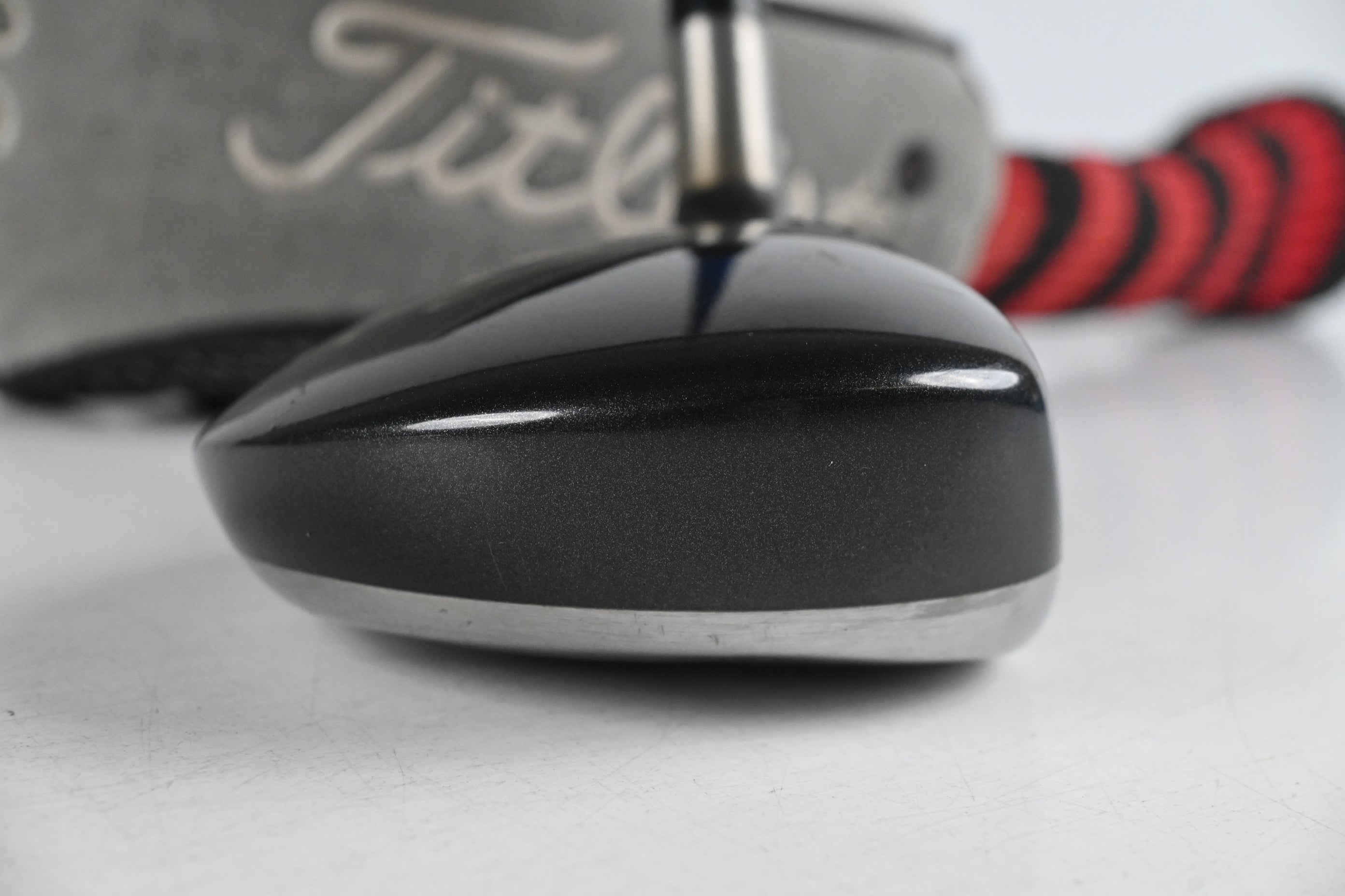 Titleist 904 F #4 Wood / 17 Degree / Regular Flex Graphite Design YS-6 Shaft