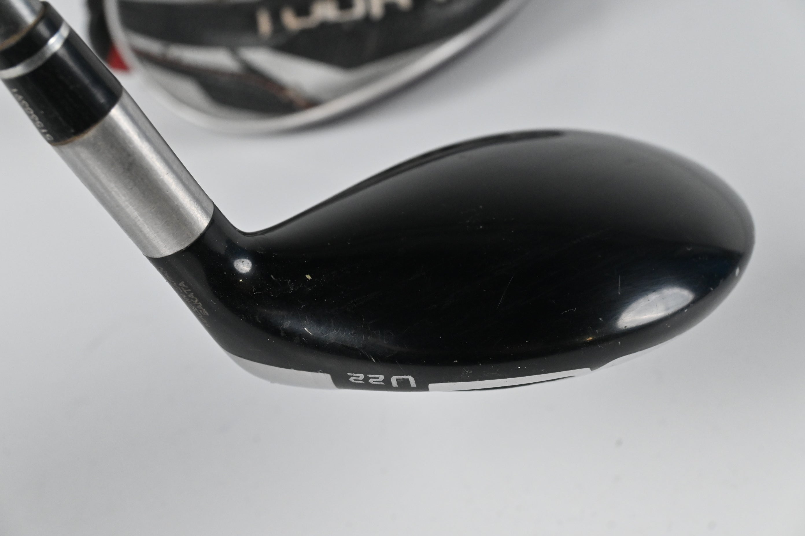 Honma TW737 UT #4 Hybrid / 22 Degree / Regular Flex Honma Vizard 85 Shaft