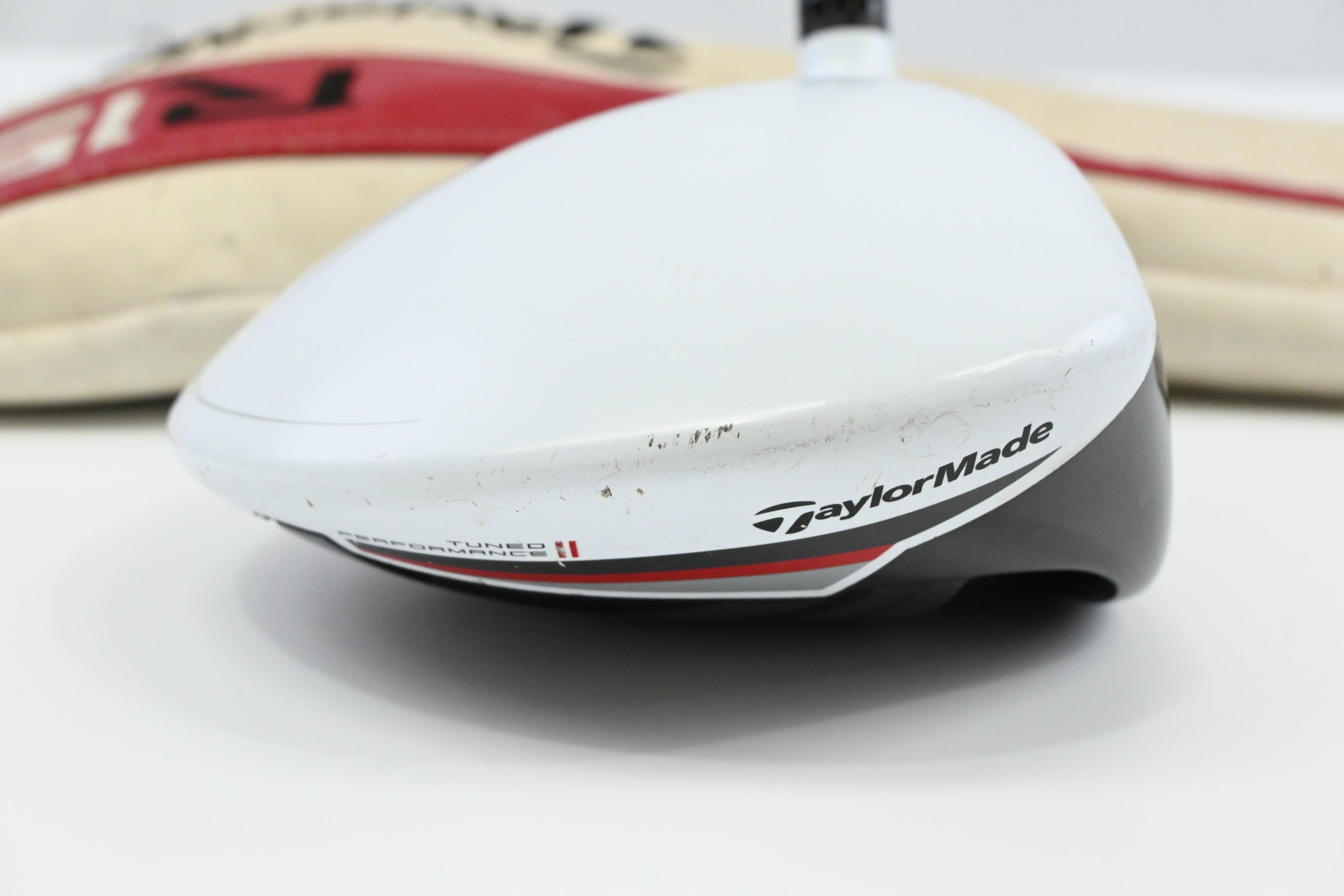 Taylormade R15 Driver / 12 Degree / Regular Flex Fujikura Speeder Evolution