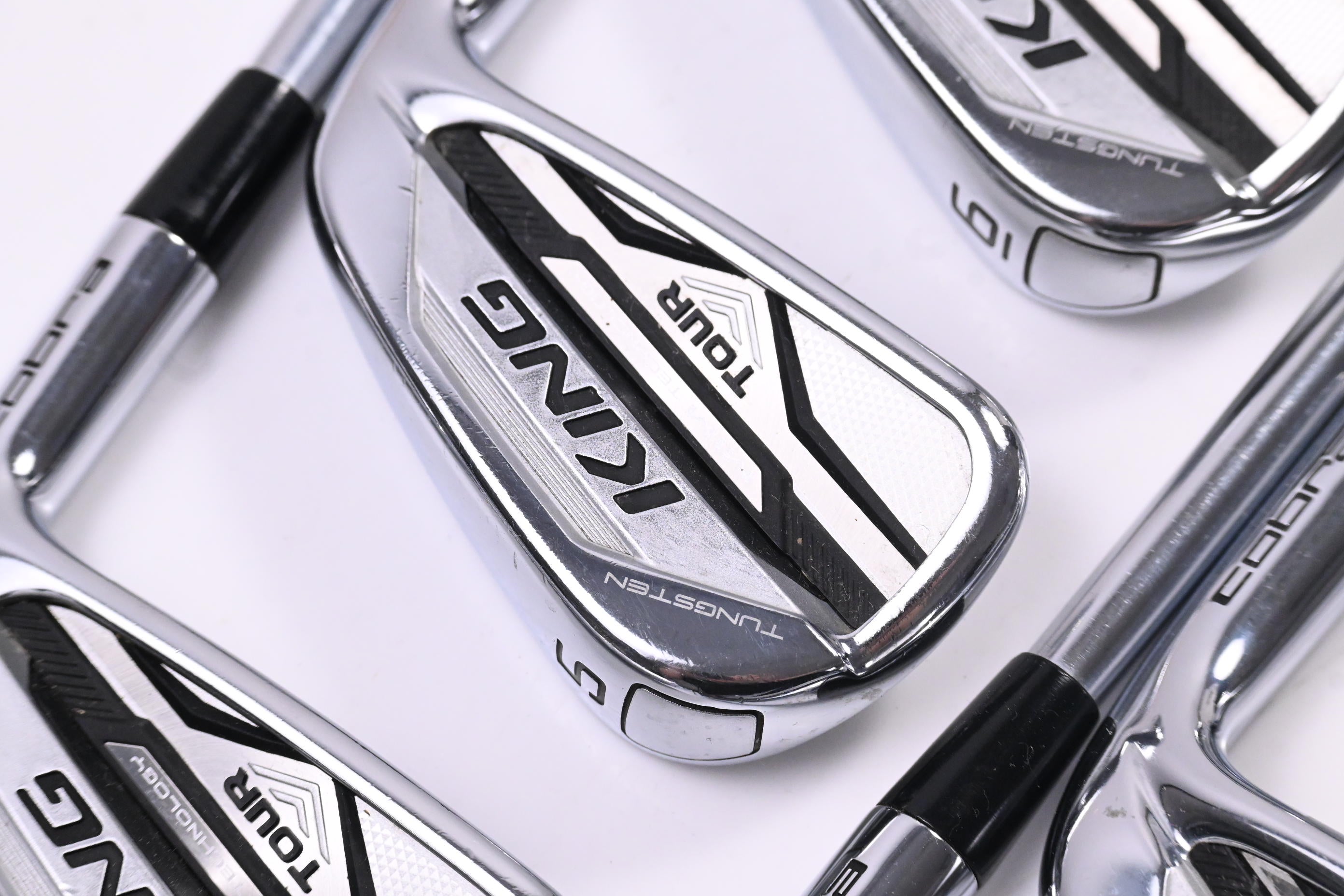 Cobra King Tour 2020 Irons / 4-PW+GW / Stiff Flex Project X LS 120 Shafts
