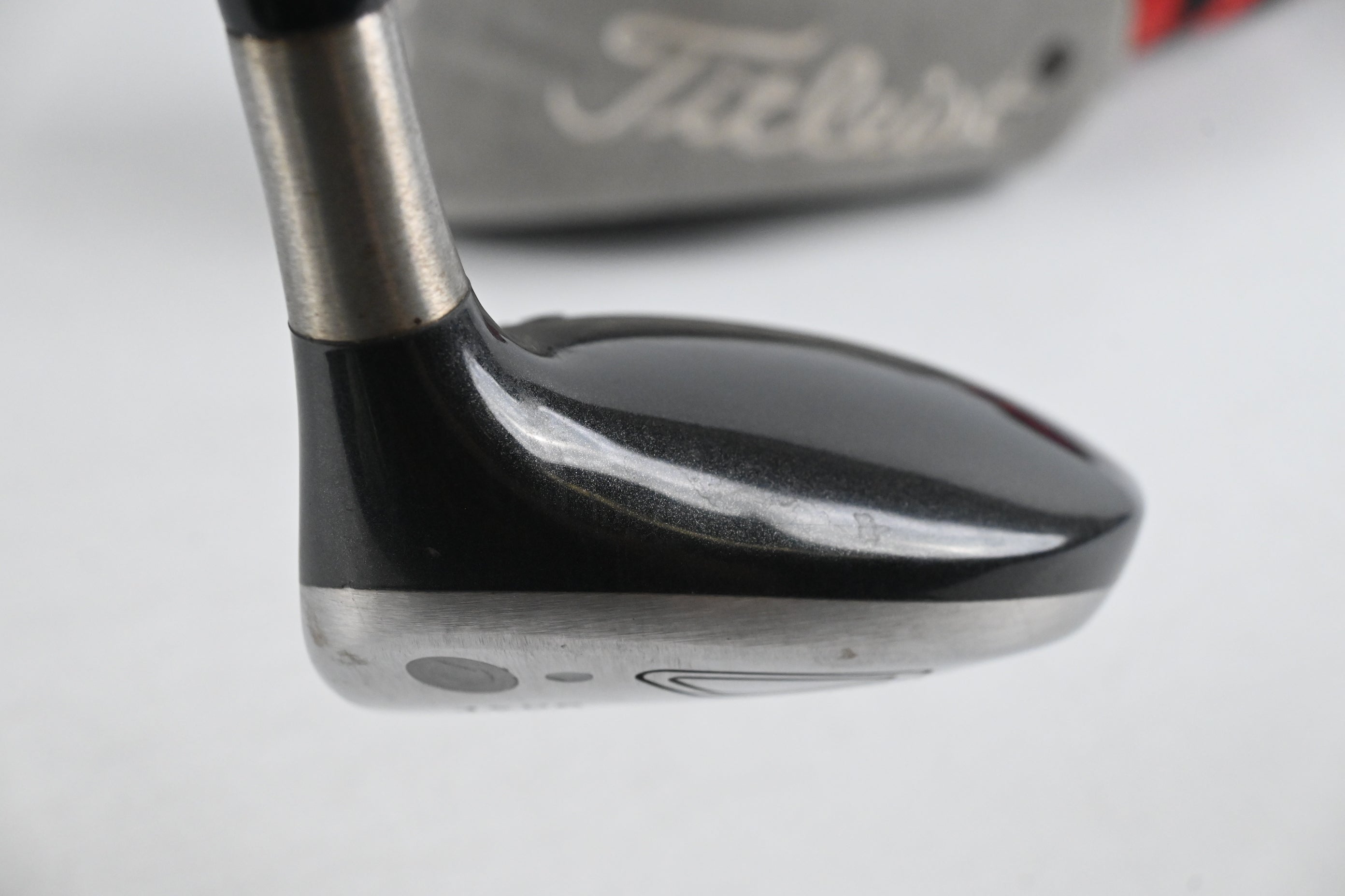 Titleist 904 F #4 Wood / 17 Degree / Regular Flex Graphite Design YS-6 Shaft
