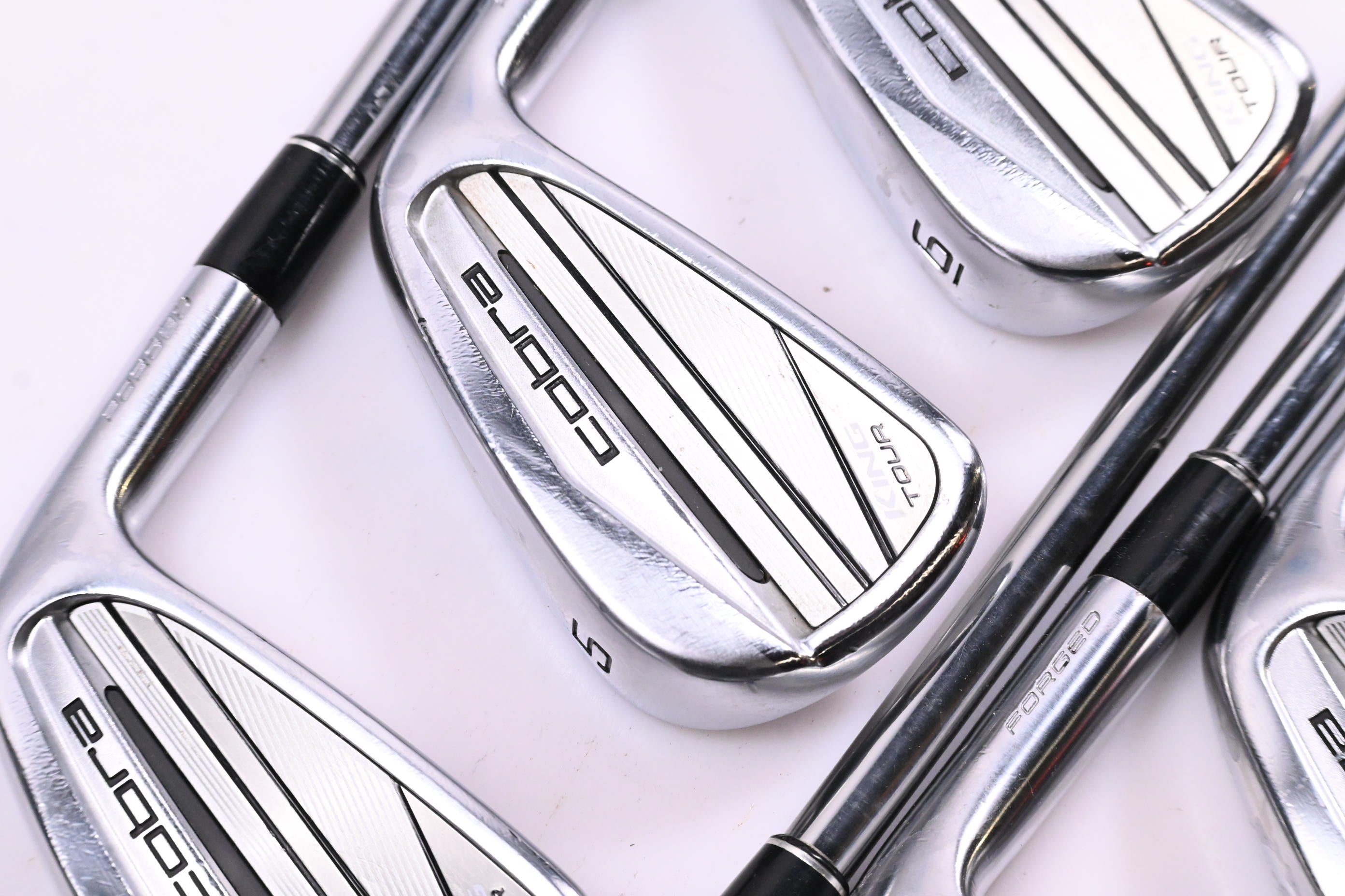 Cobra King Tour 2023 Irons / 4-PW / X-Flex Accra TZ 115 Shafts