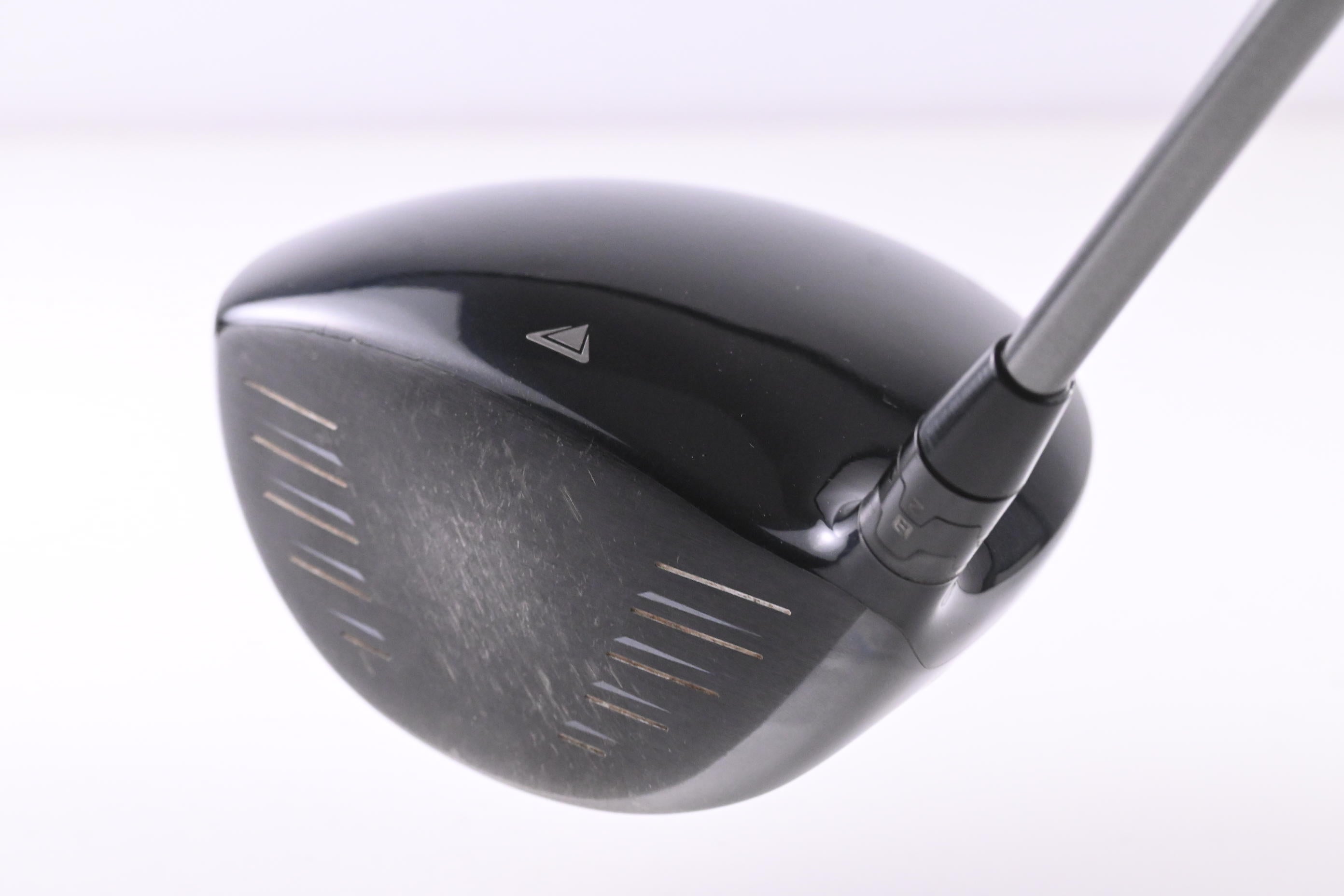 Titleist 915 D2 Driver / 8.5 Degree / Stiff Flex Aldila Rogue M.AX 65 Shaft
