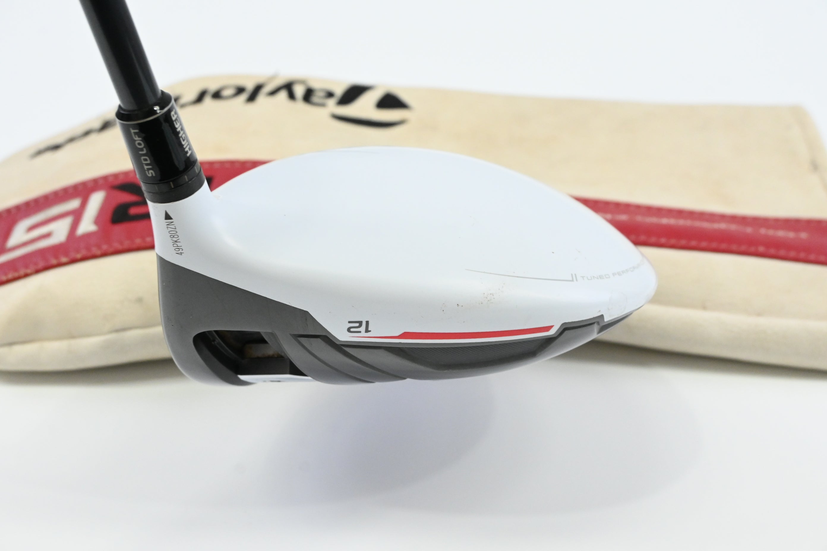 Taylormade R15 Driver / 12 Degree / Regular Flex Fujikura Speeder Evolution