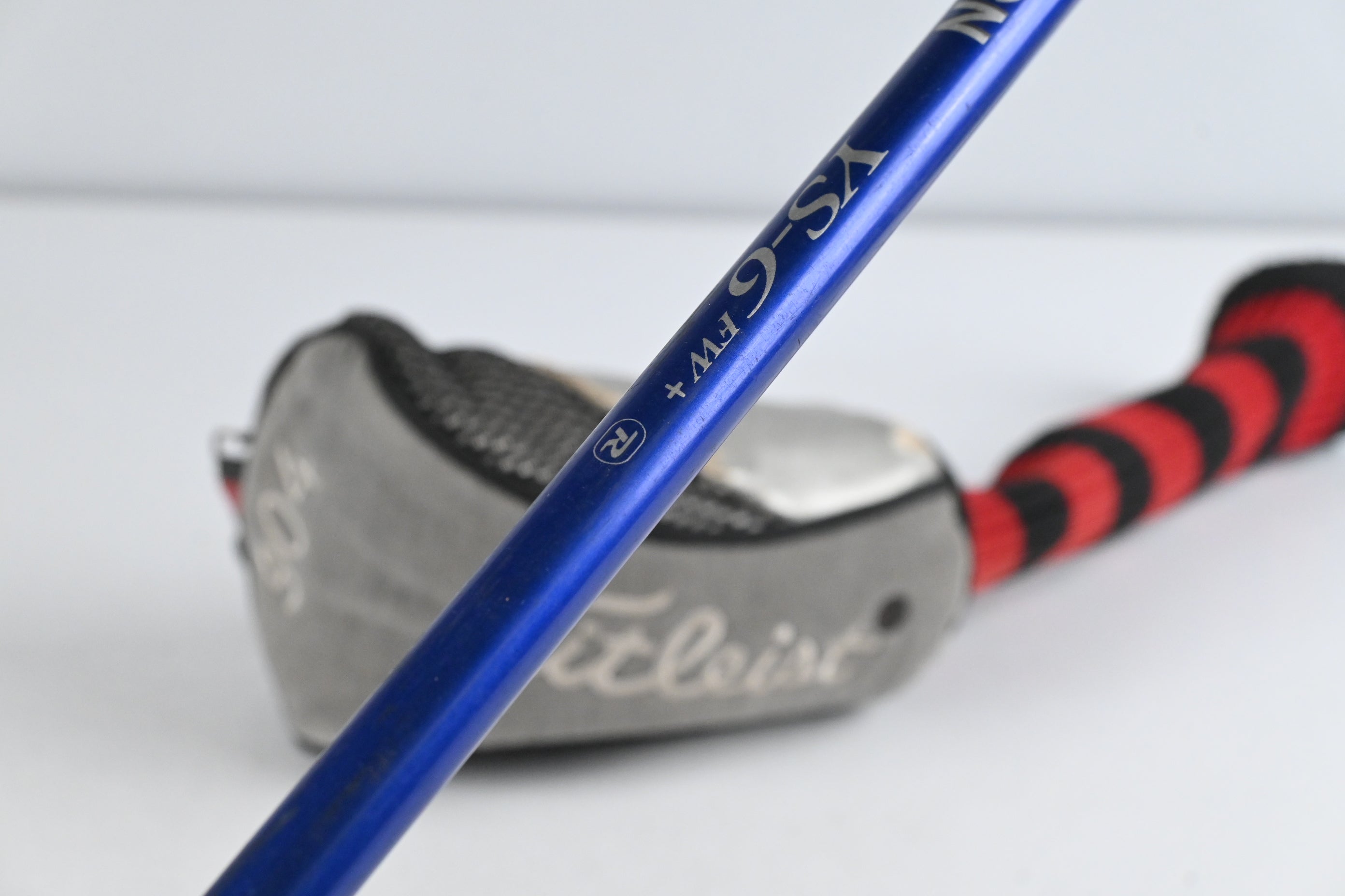 Titleist 904 F #4 Wood / 17 Degree / Regular Flex Graphite Design YS-6 Shaft