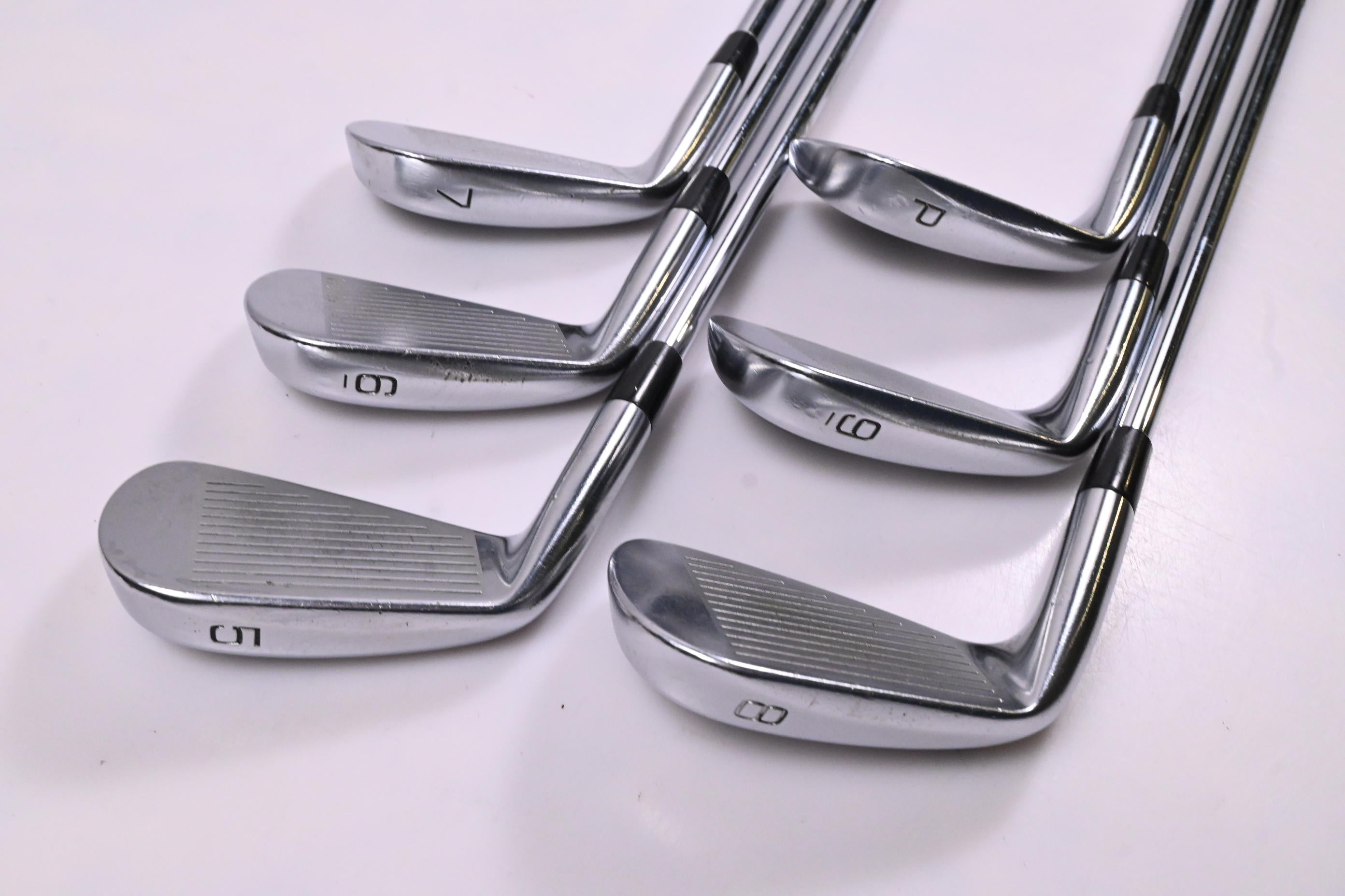 Mizuno JPX 800 Pro Irons / 5-PW / Regular Flex Dynalite Gold XP R300 Shafts