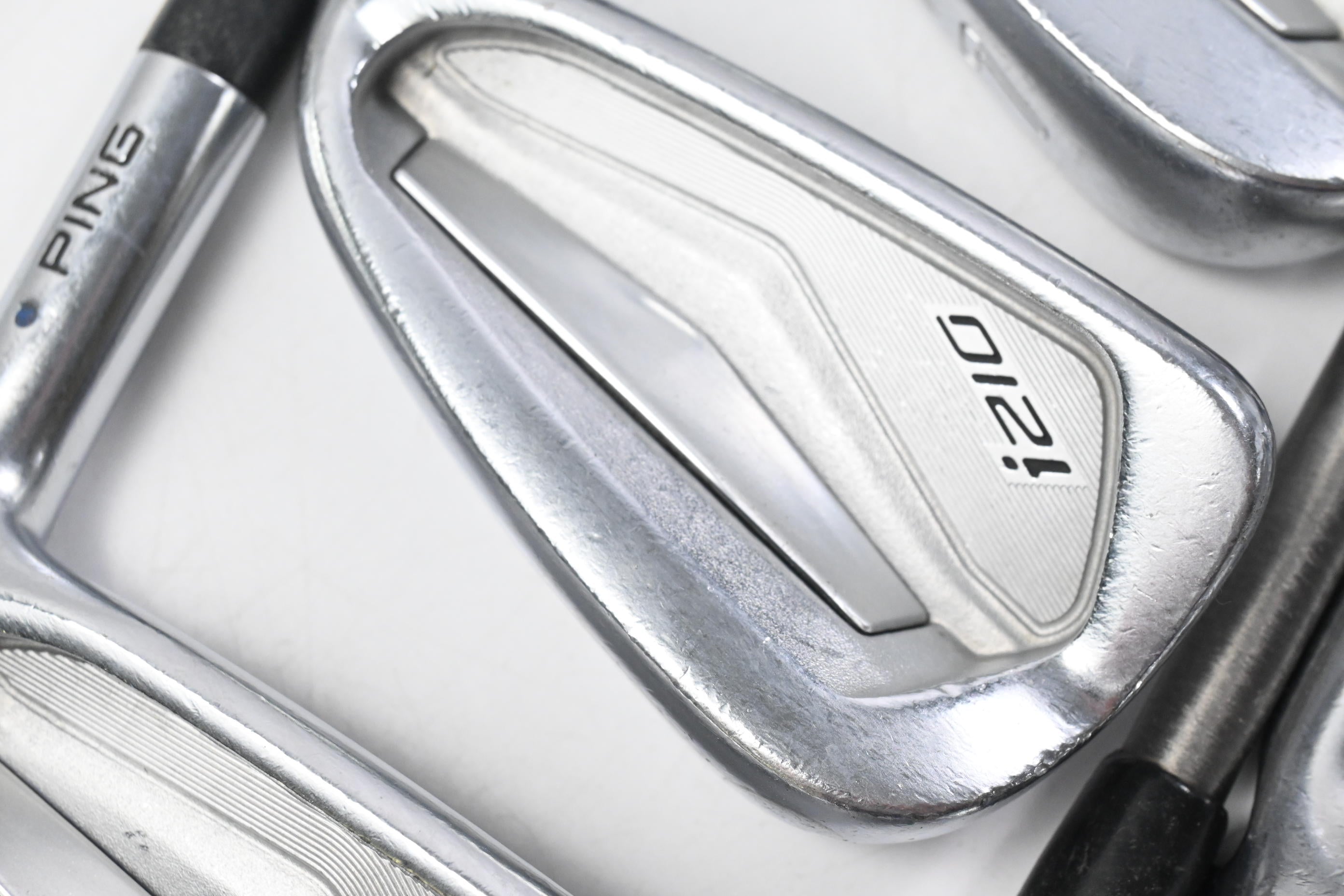 Ping i210 Irons / 5-PW / Blue Dot / Regular Flex Aerotech SteelFiber I70 CW