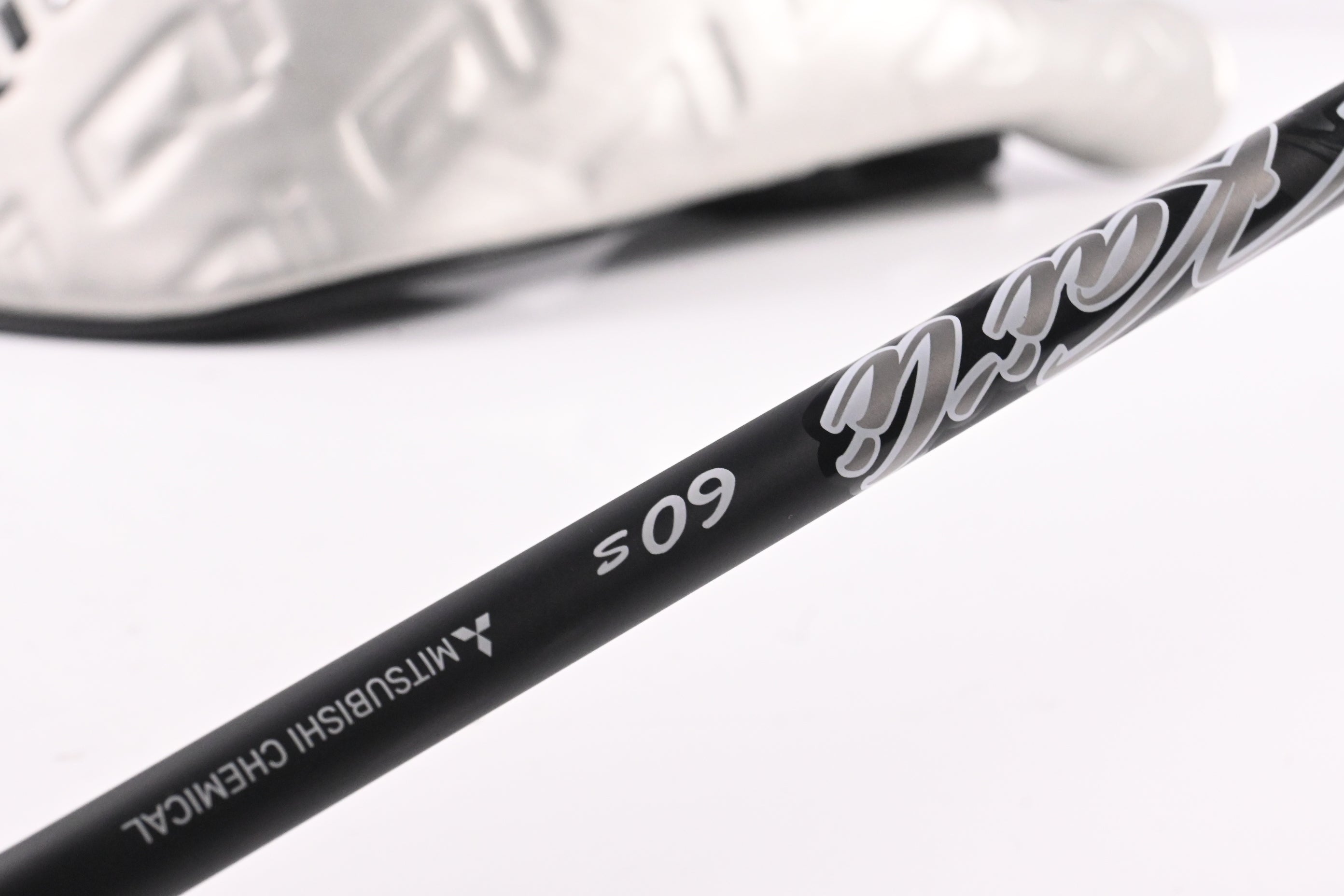 Taylormade Qi35 LS Driver / 9 Degree / Stiff Flex Kai'li Dark Waves White 60