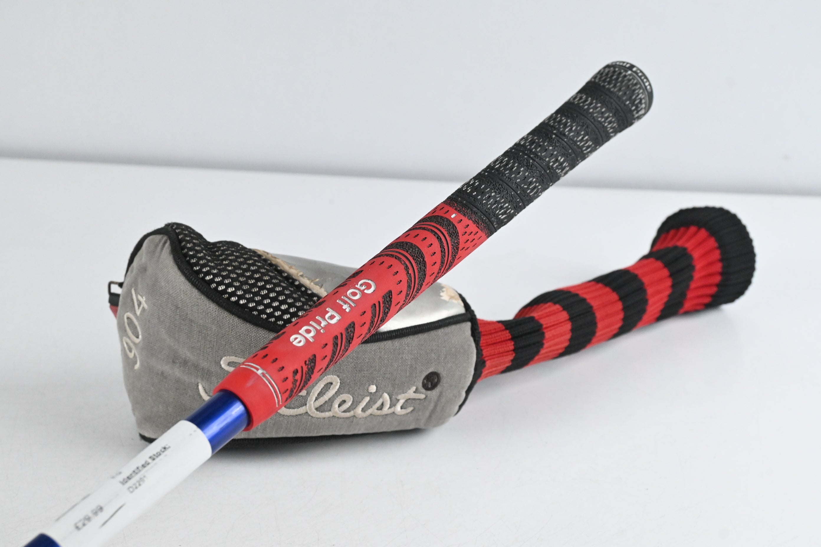 Titleist 904 F #4 Wood / 17 Degree / Regular Flex Graphite Design YS-6 Shaft