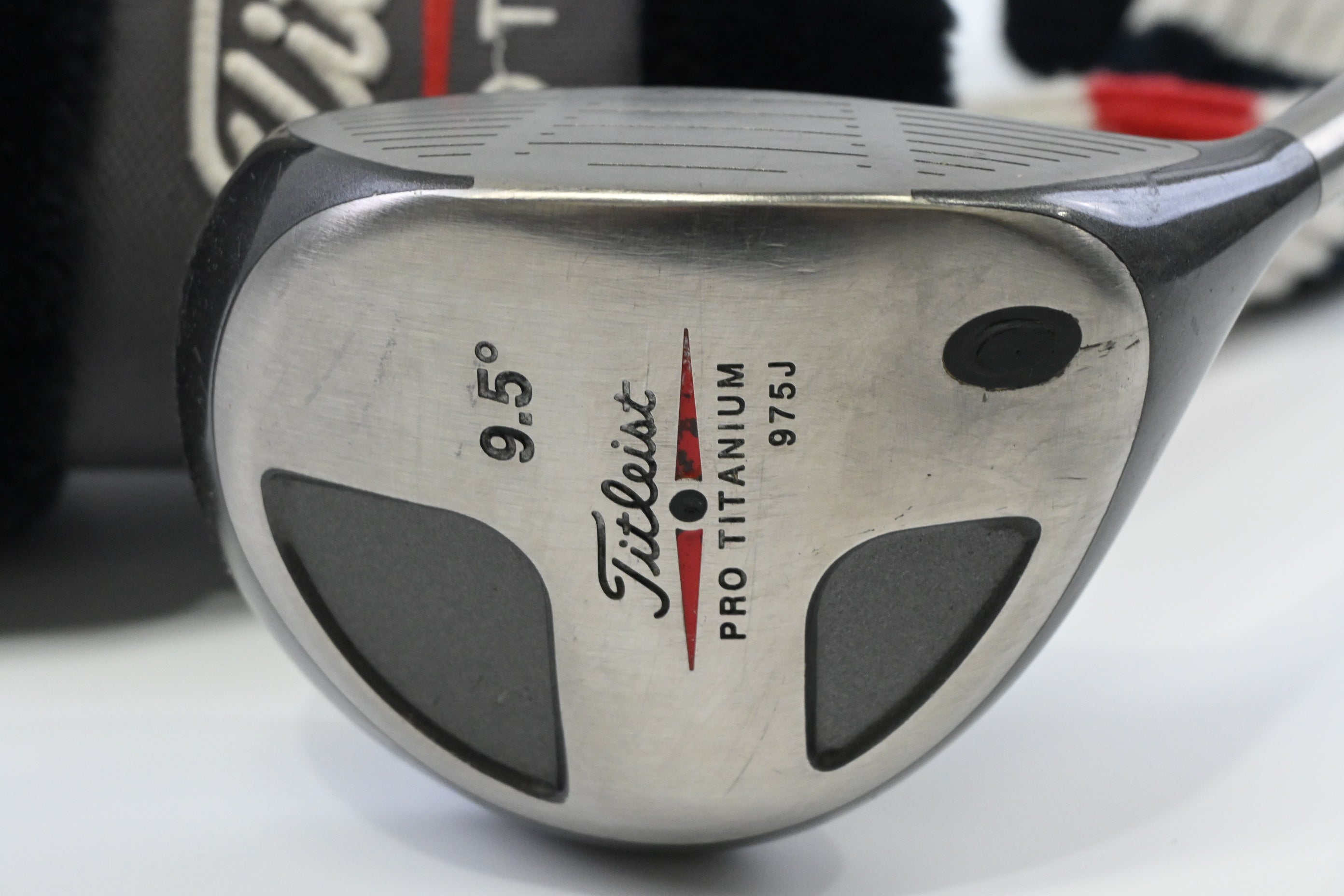Titleist 975 J Driver / 9.5 Degree / Stiff Flex Grafalloy ProLite Elite Shaft