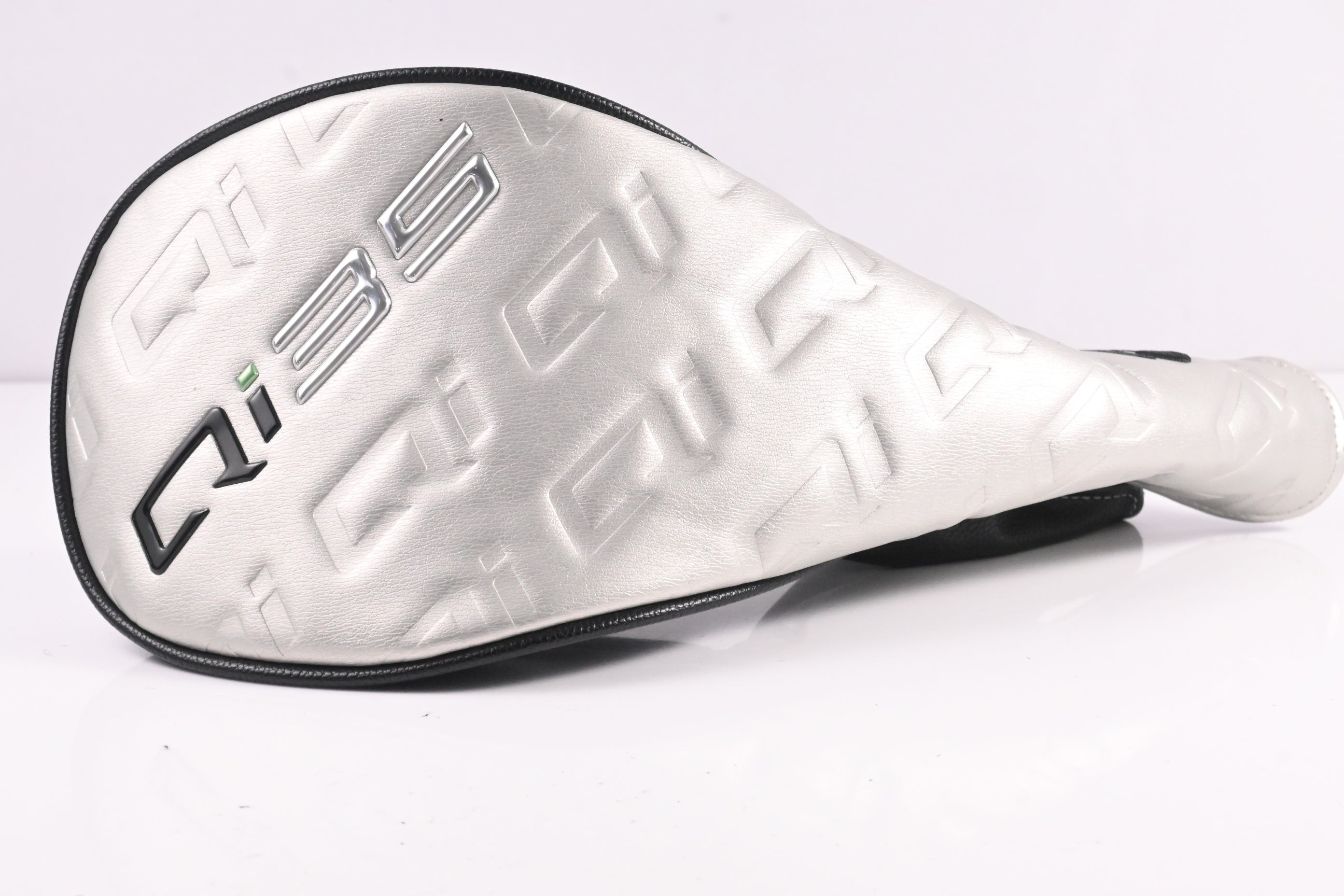 Taylormade Qi35 LS Driver / 9 Degree / Stiff Flex Kai'li Dark Waves White 60