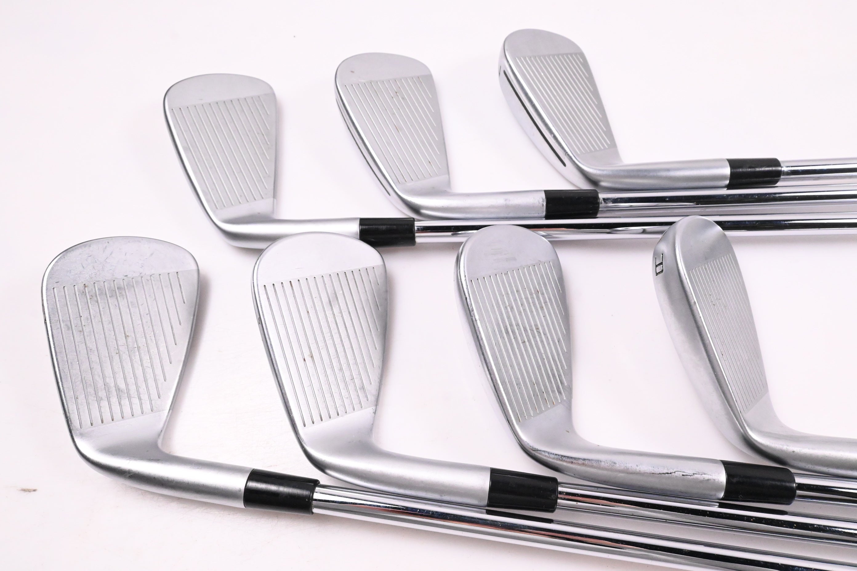 Taylormade P790 2023 Irons / 5-PW+GW / Regular Flex  Shafts