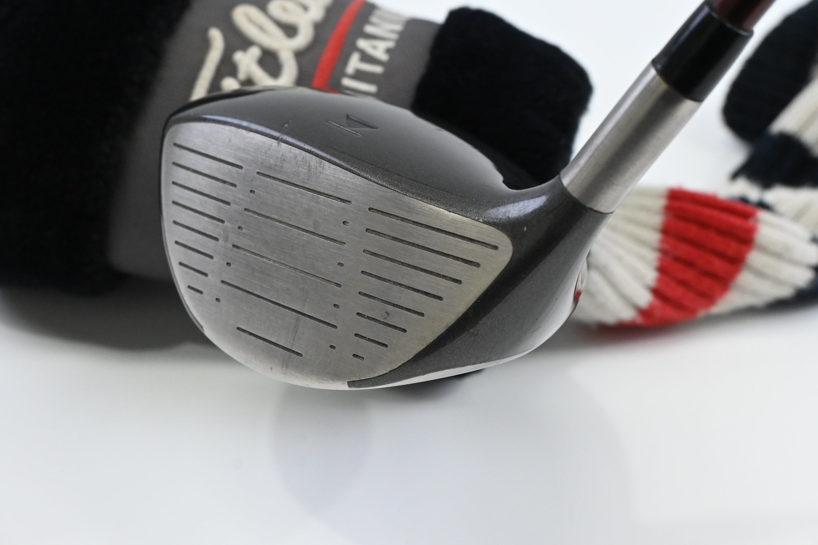 Titleist 975 J Driver / 9.5 Degree / Stiff Flex Grafalloy ProLite Elite Shaft