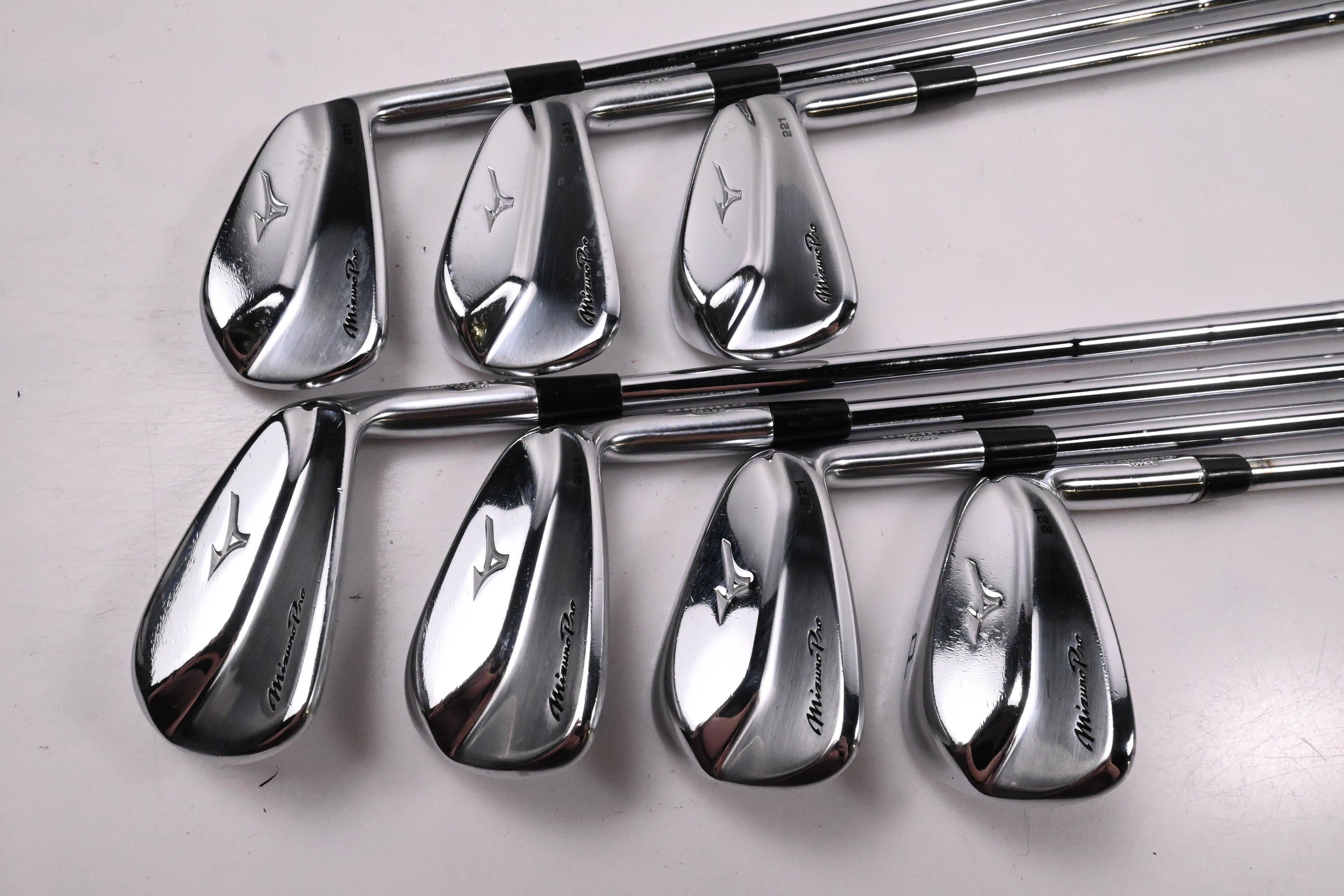 Mizuno Pro 221 Irons / 4-PW / X-Flex Dynamic Gold X100 Shafts