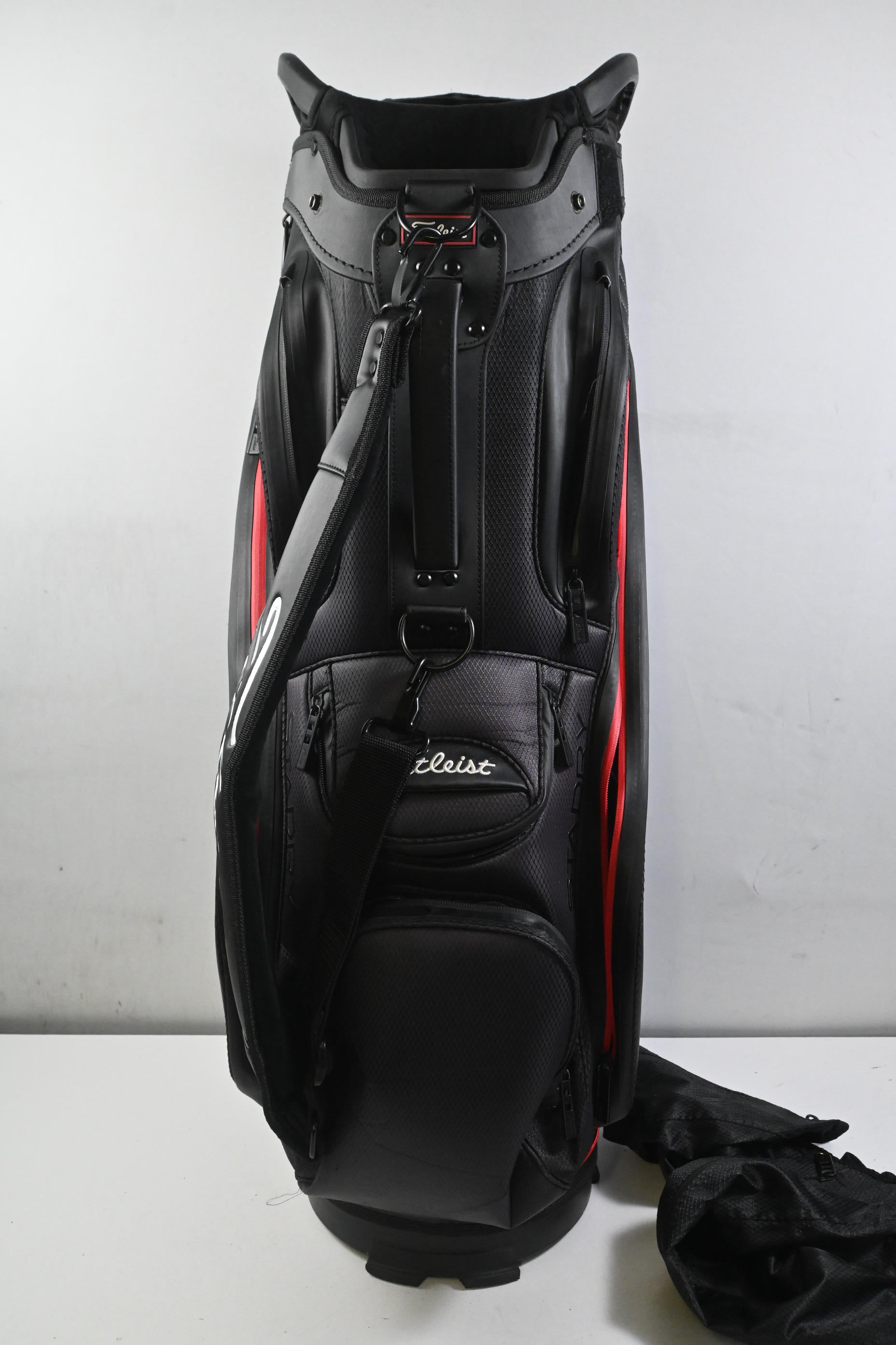 Titleist StaDry Cart Bag / 15-Way Divider / Black, White & Red
