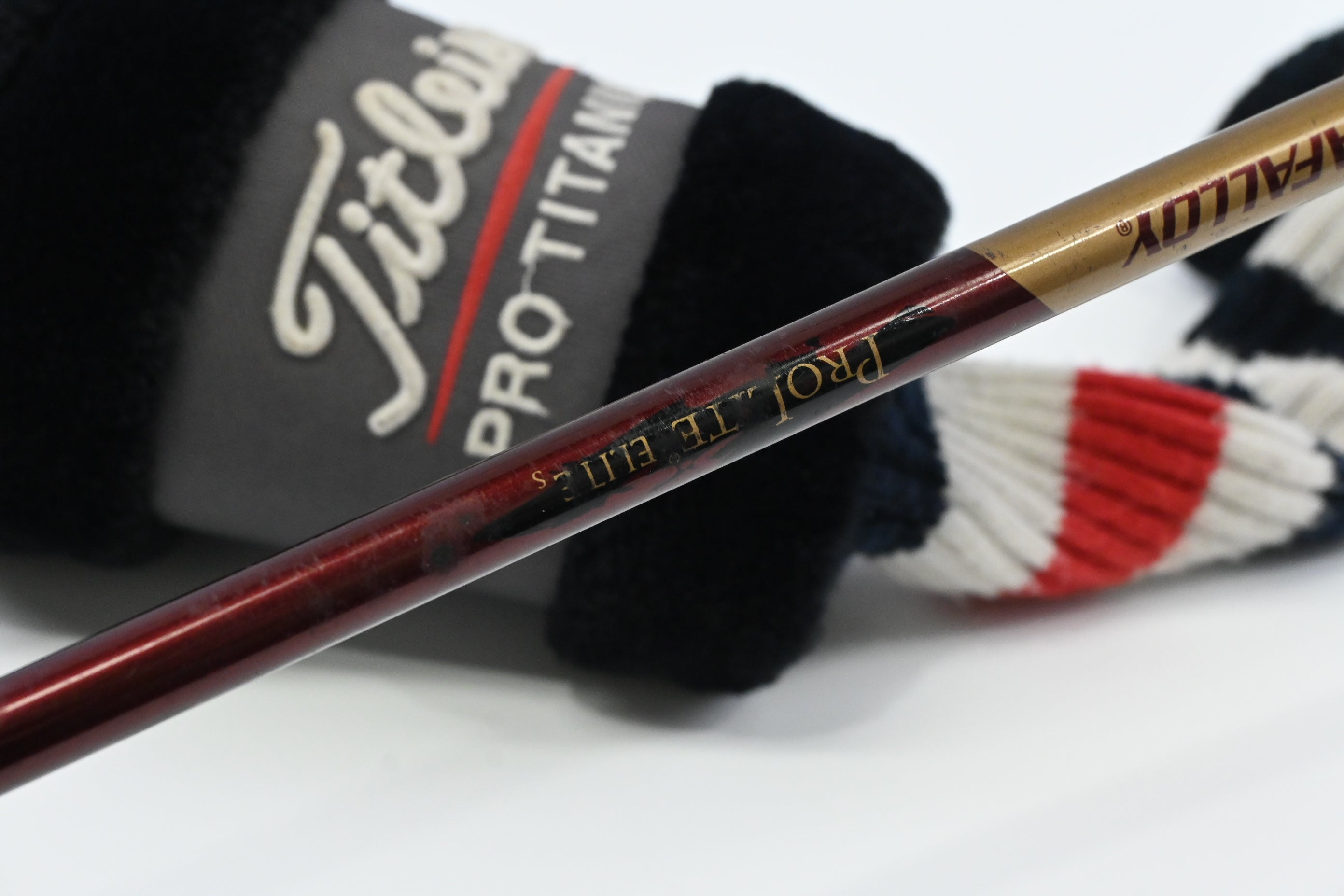 Titleist 975 J Driver / 9.5 Degree / Stiff Flex Grafalloy ProLite Elite Shaft