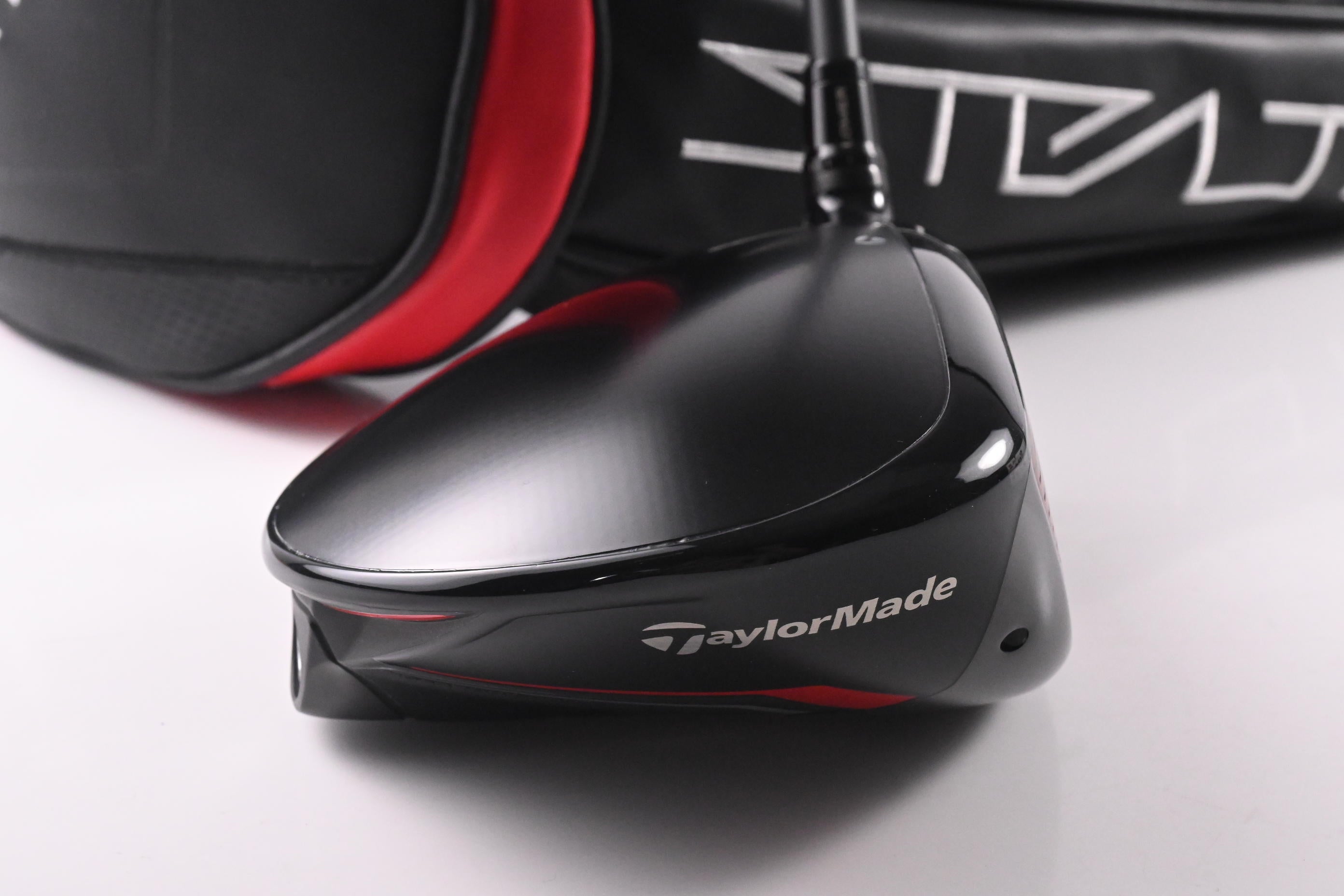 Taylormade Stealth Driver / 9 degree / Stiff Flex Hzrdus Smoke Green 70 Shaft