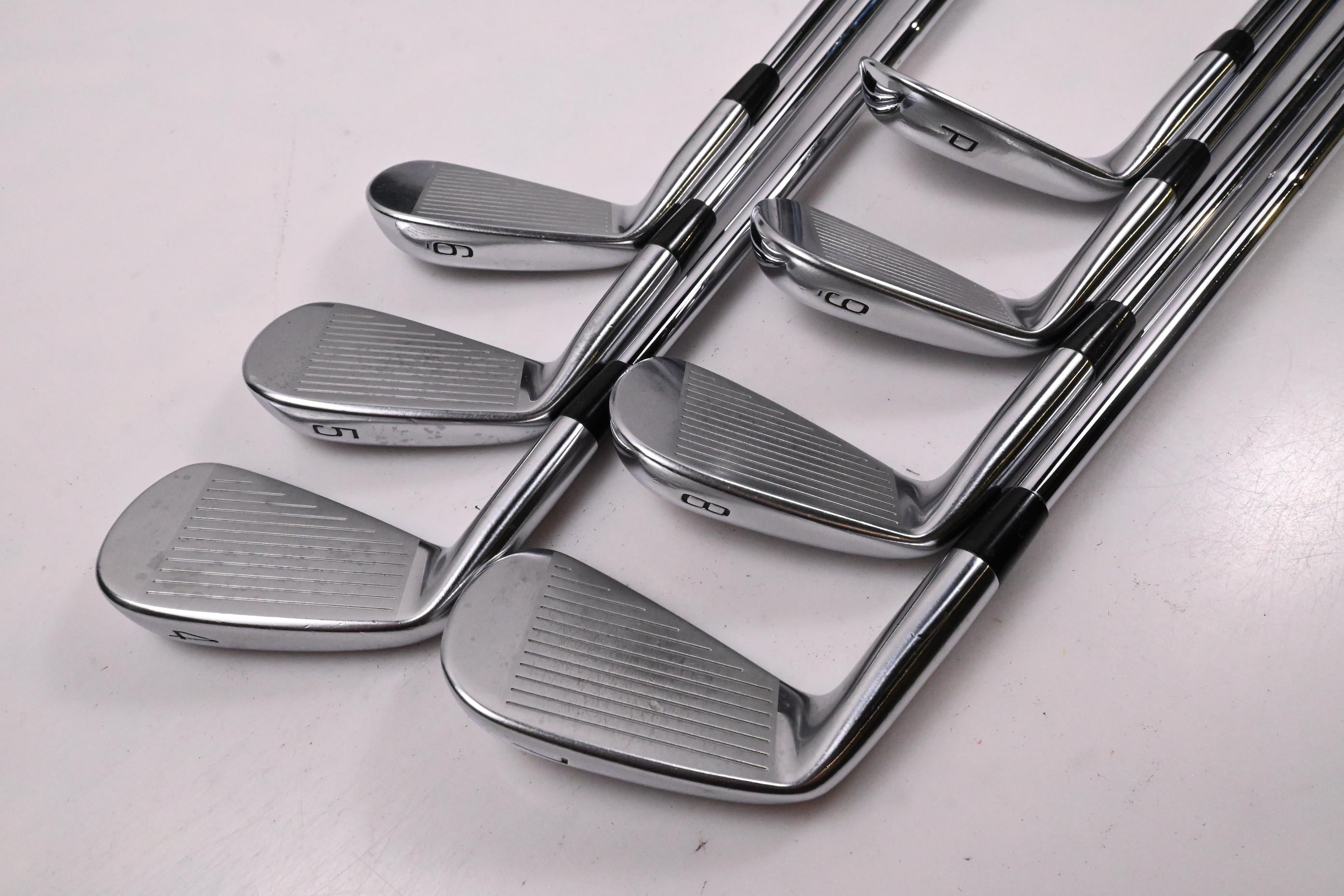 Mizuno Pro 221 Irons / 4-PW / X-Flex Dynamic Gold X100 Shafts