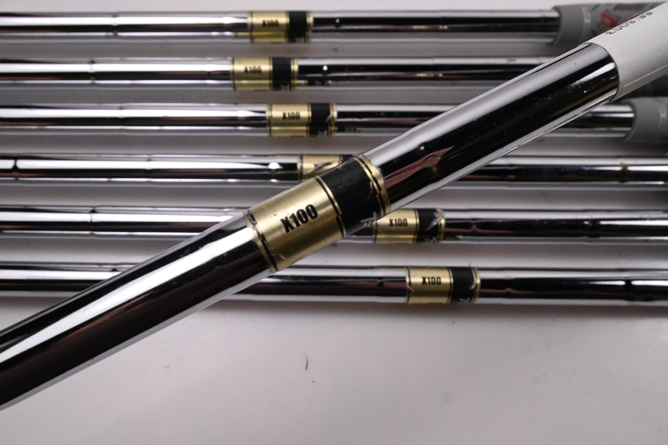 Mizuno Pro 221 Irons / 4-PW / X-Flex Dynamic Gold X100 Shafts